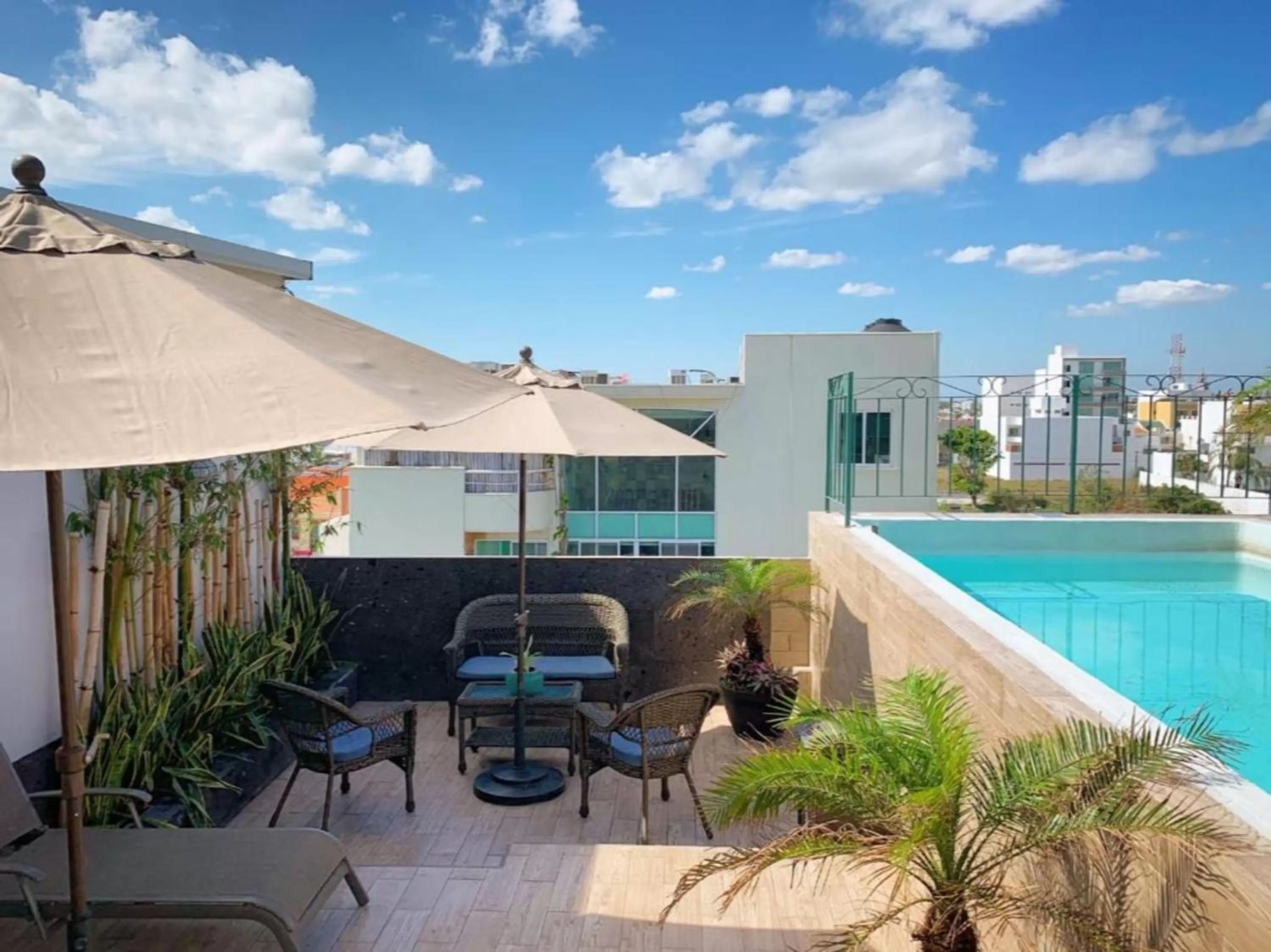 Pool view in Boca Inn Hotel & Suites