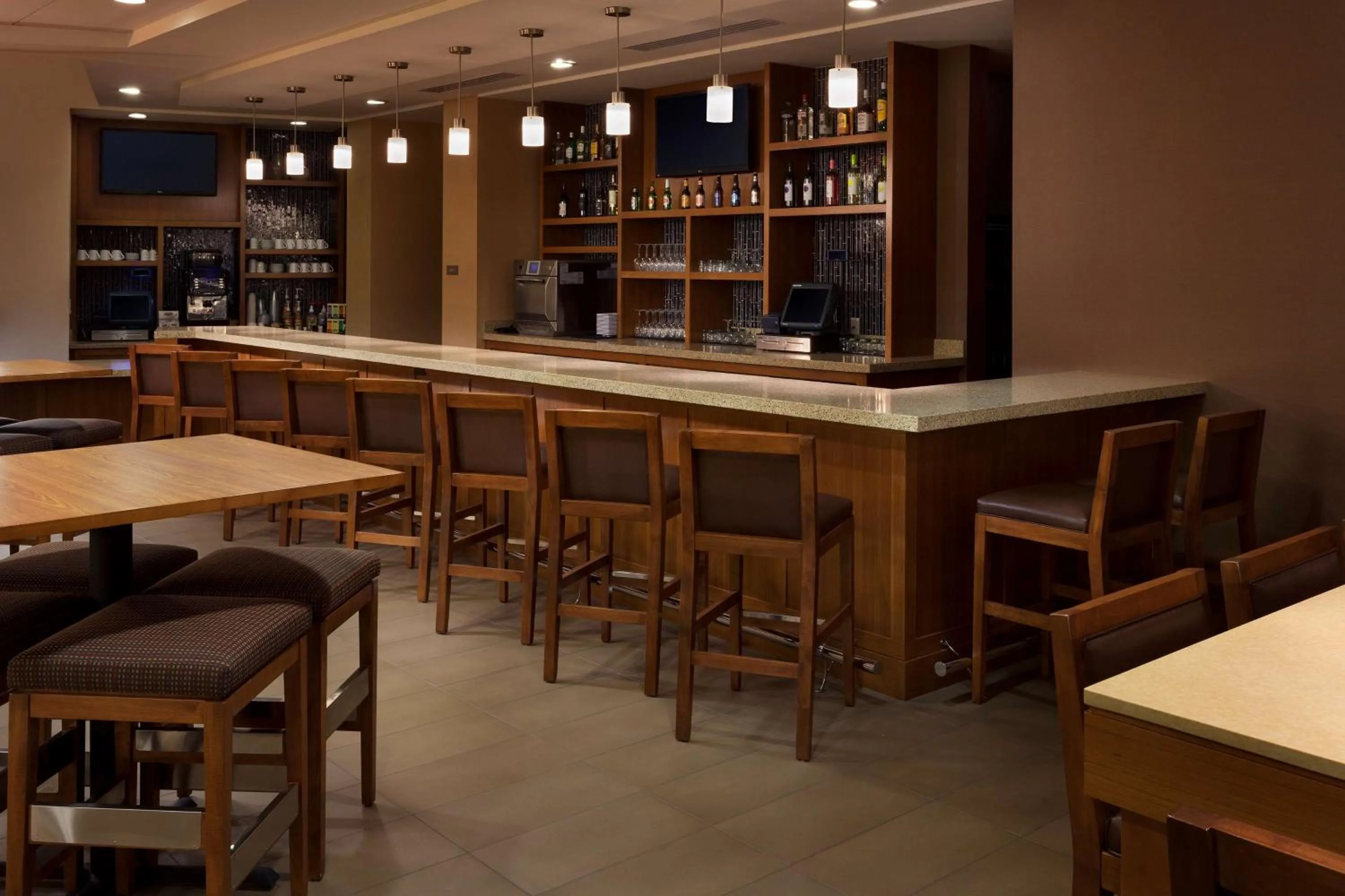 Lounge or bar in Hyatt Place Austin Downtown