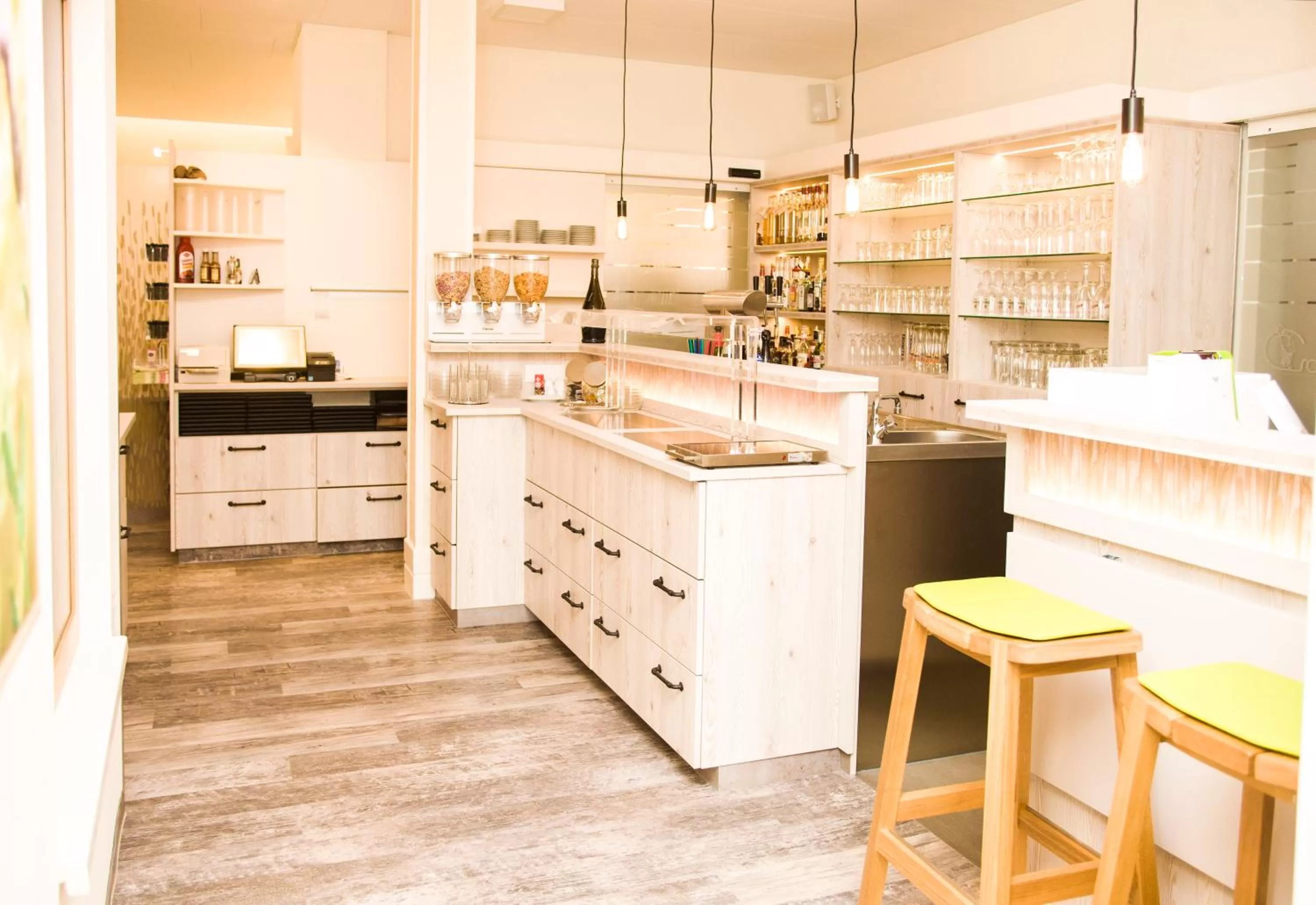 Restaurant/places to eat in Gästehaus Scharfe Kurve