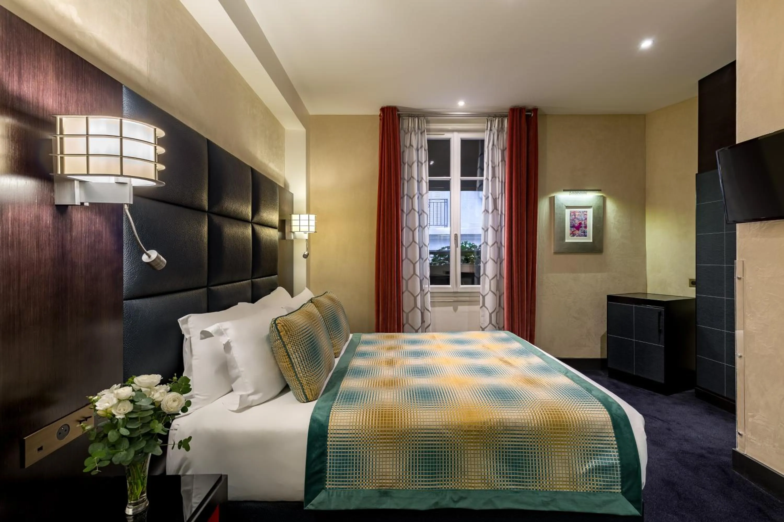 Executive Double Room in Chalgrin Boutique Hotel