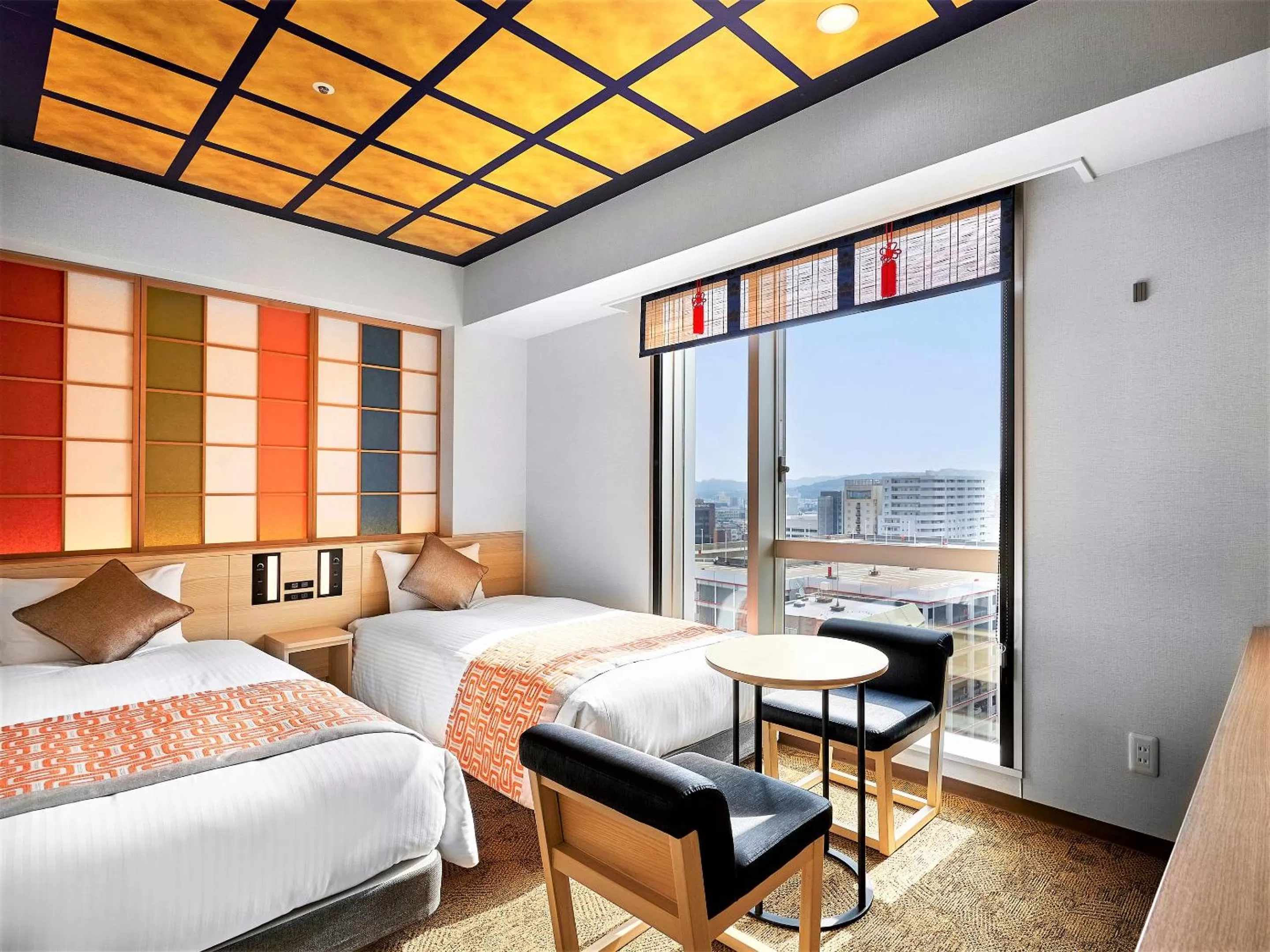 Photo of the whole room, Bed in Daiwa Roynet Hotel KANAZAWA-MIYABI