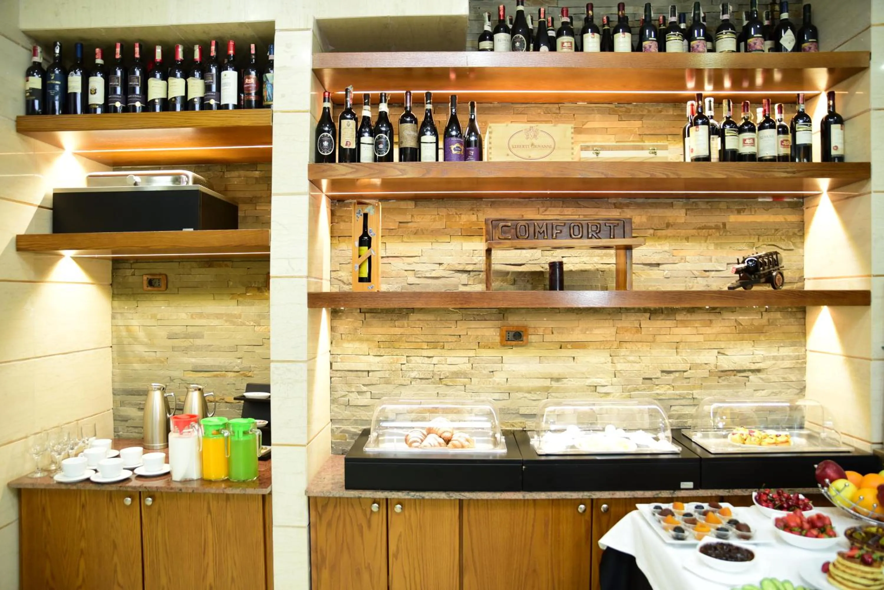 Food in Hotel Comfort