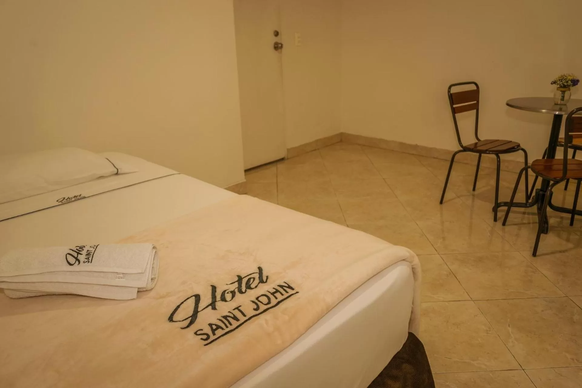 Deluxe Family Room in Hotel Saint John