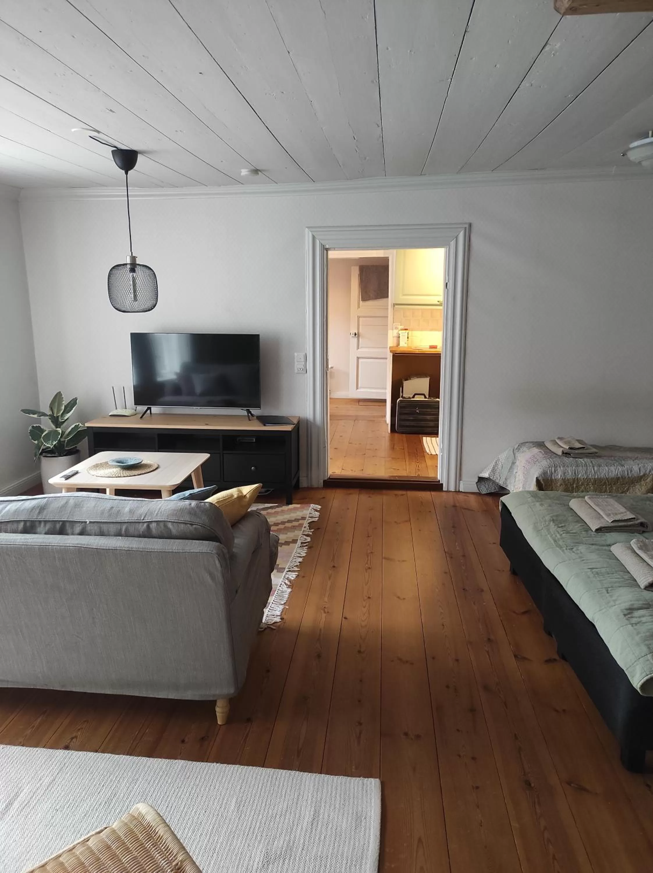 Communal lounge/ TV room, Bed in Old Town B&B Ida-Maria