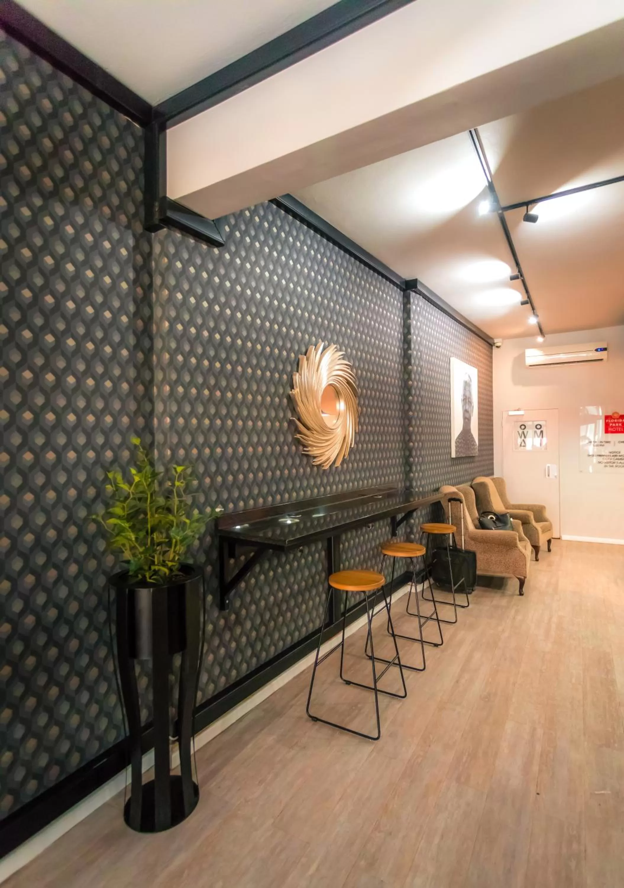 Facade/entrance in Florida Park Hotel, Florida Road