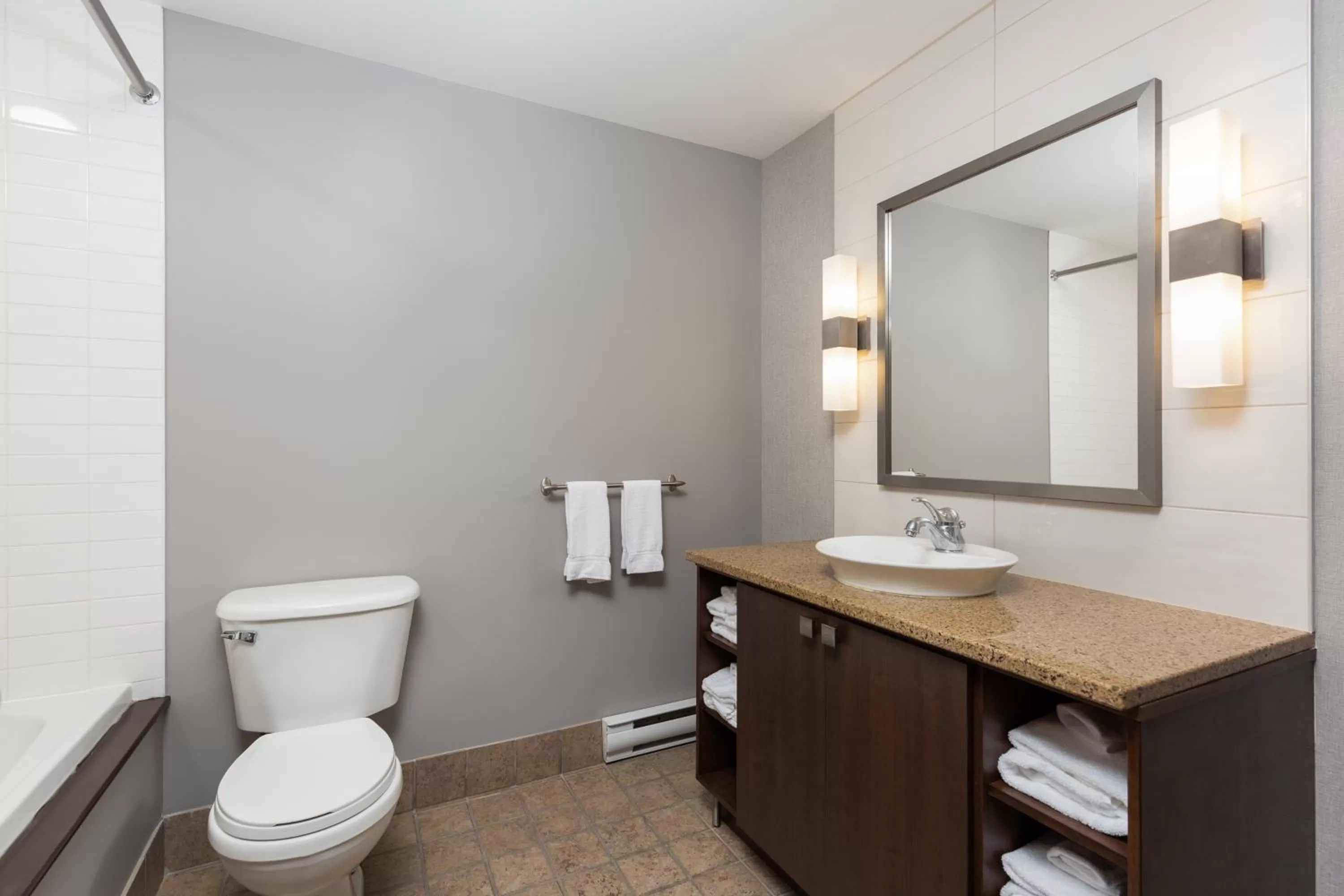 Toilet in Ermitage du Lac