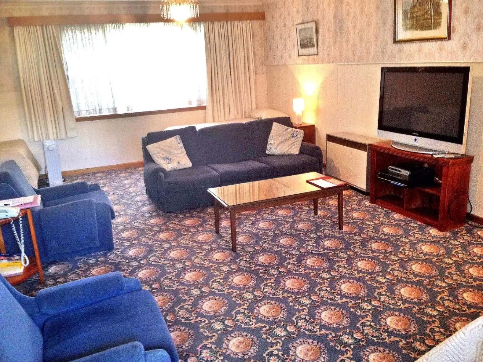 Motel Mayfair on Cavell