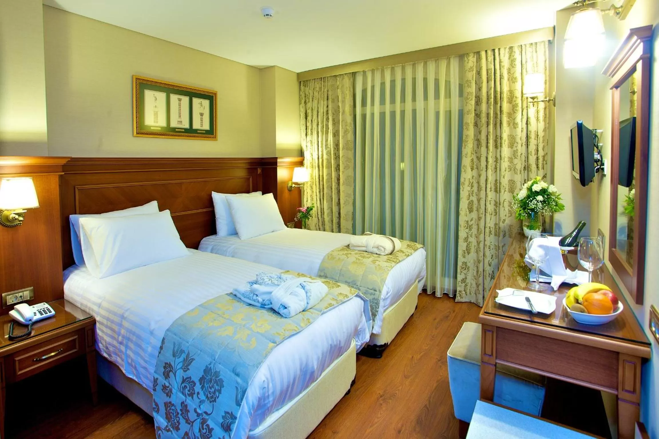 Photo of the whole room, Bed in Hotel Perula & SPA