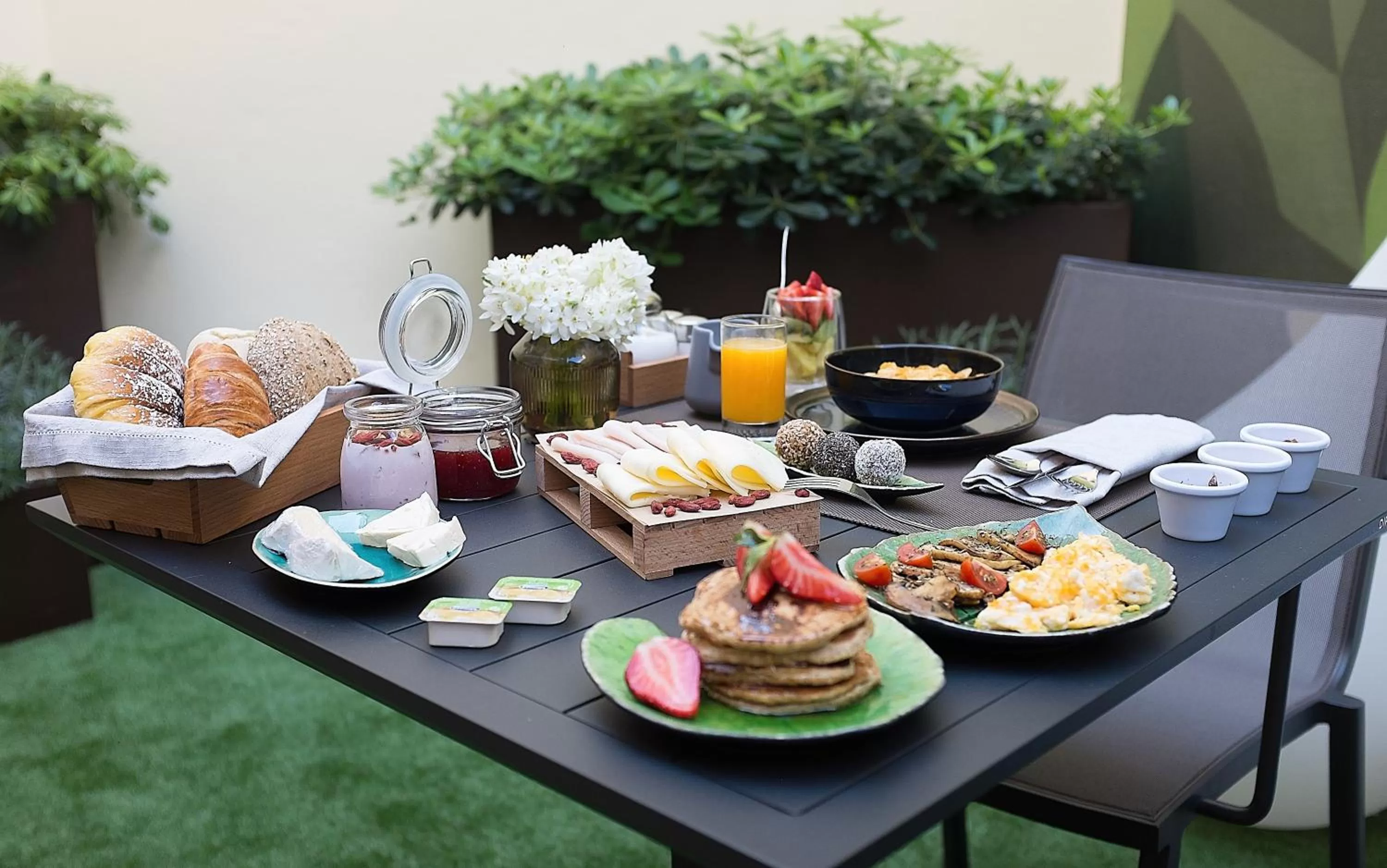 Breakfast in The Leaf Boutique Hotel Lisbon - Adults Only