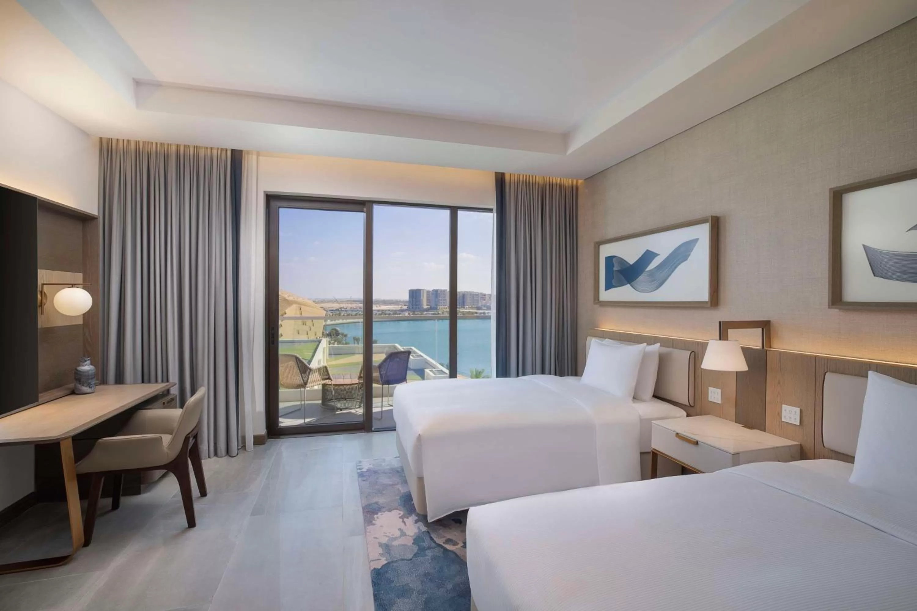 Bedroom, Bed in Hilton Abu Dhabi Yas Island