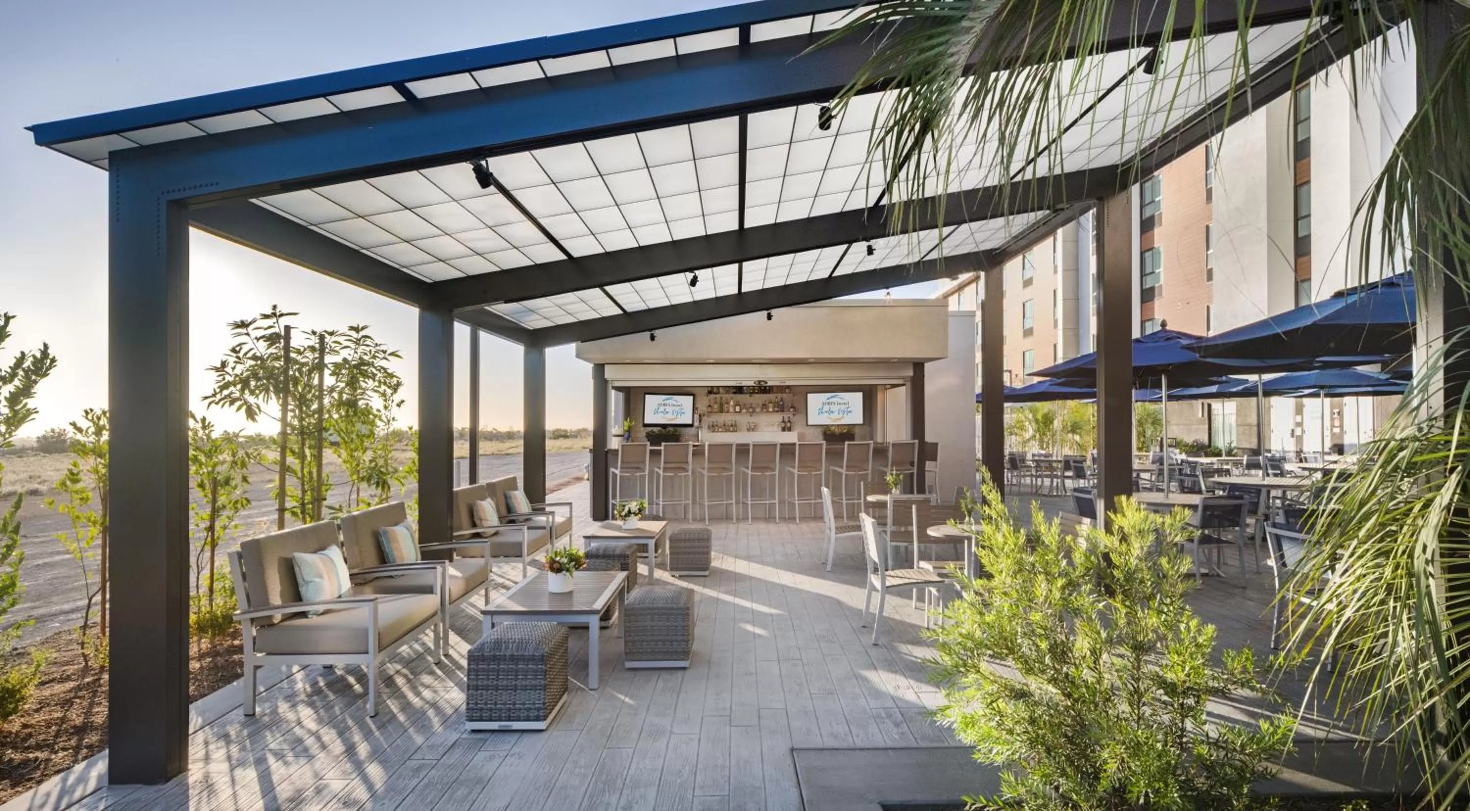 Patio in Ayres Hotel San Diego South - Chula Vista