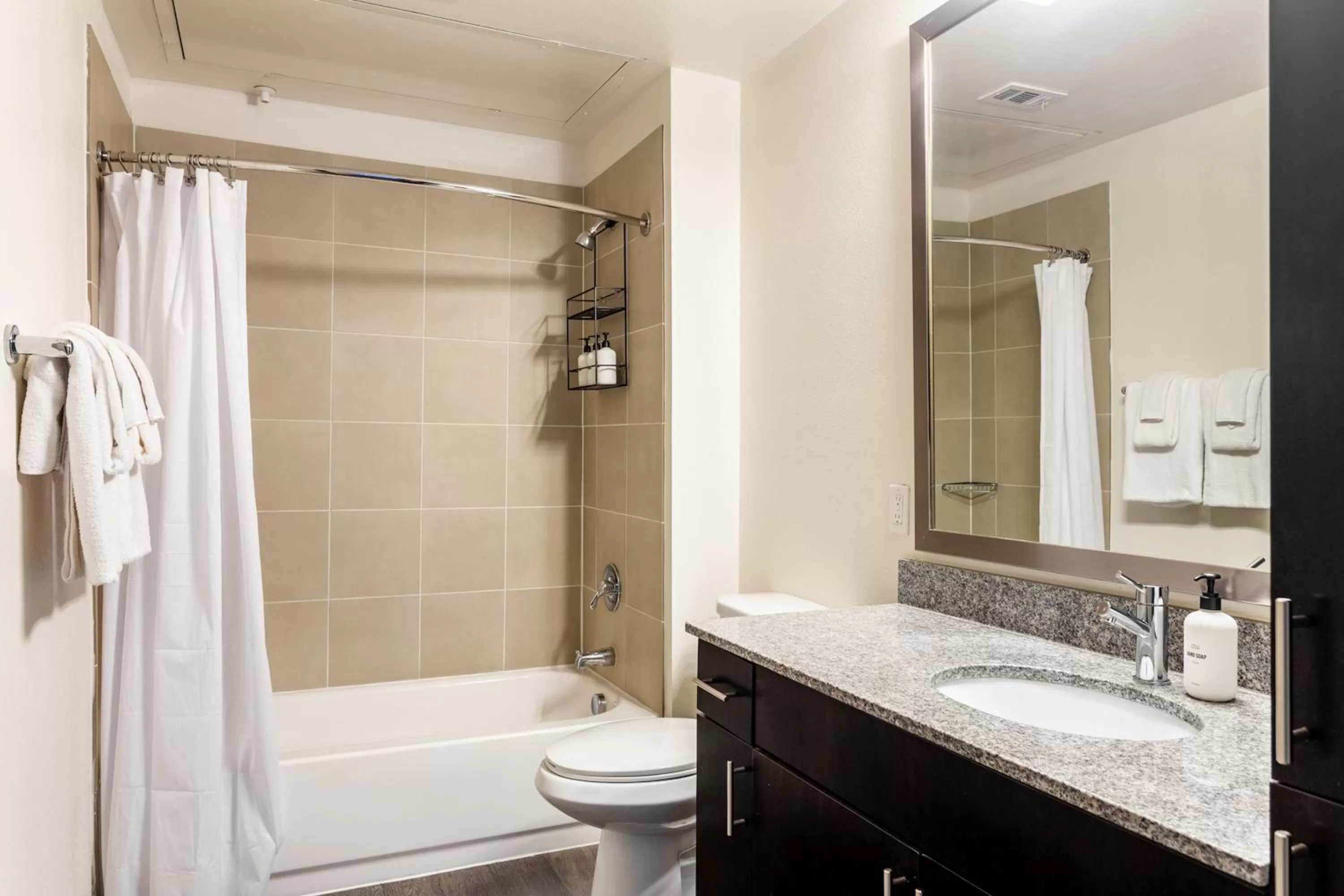 Bathroom in Kasa Love Field-Medical District Dallas