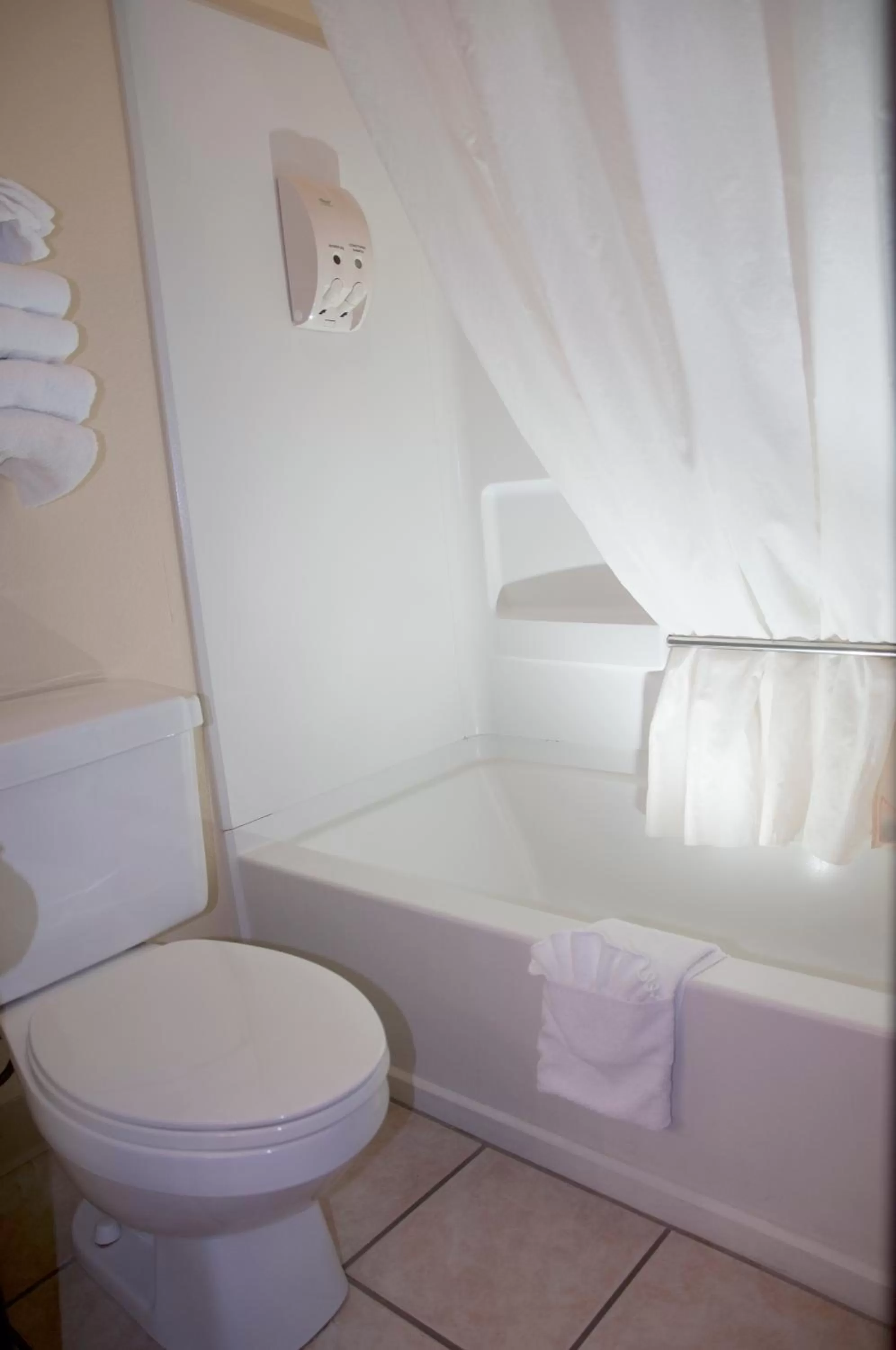 Bathroom in The Stone Castle Hotel & Conference Center