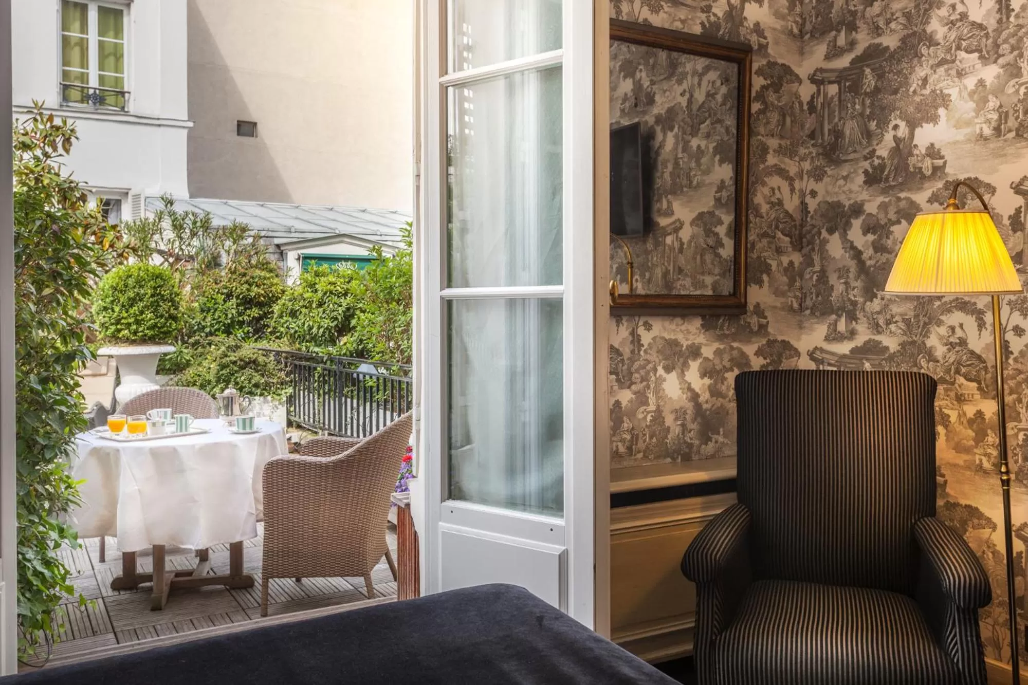 Balcony/Terrace in Hôtel Duc De St-Simon