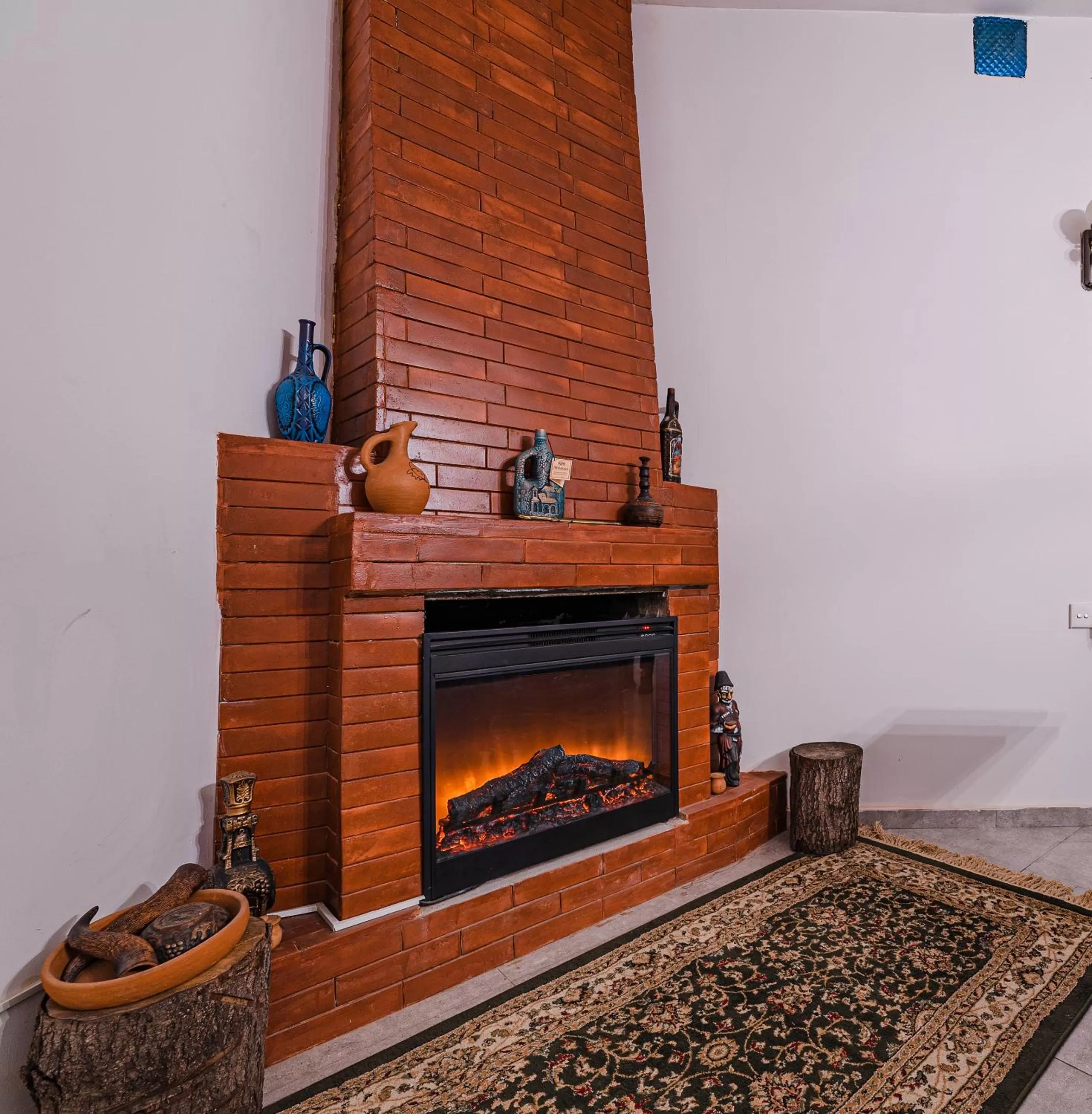 Kitchen or kitchenette in Jako Boutique Hotel