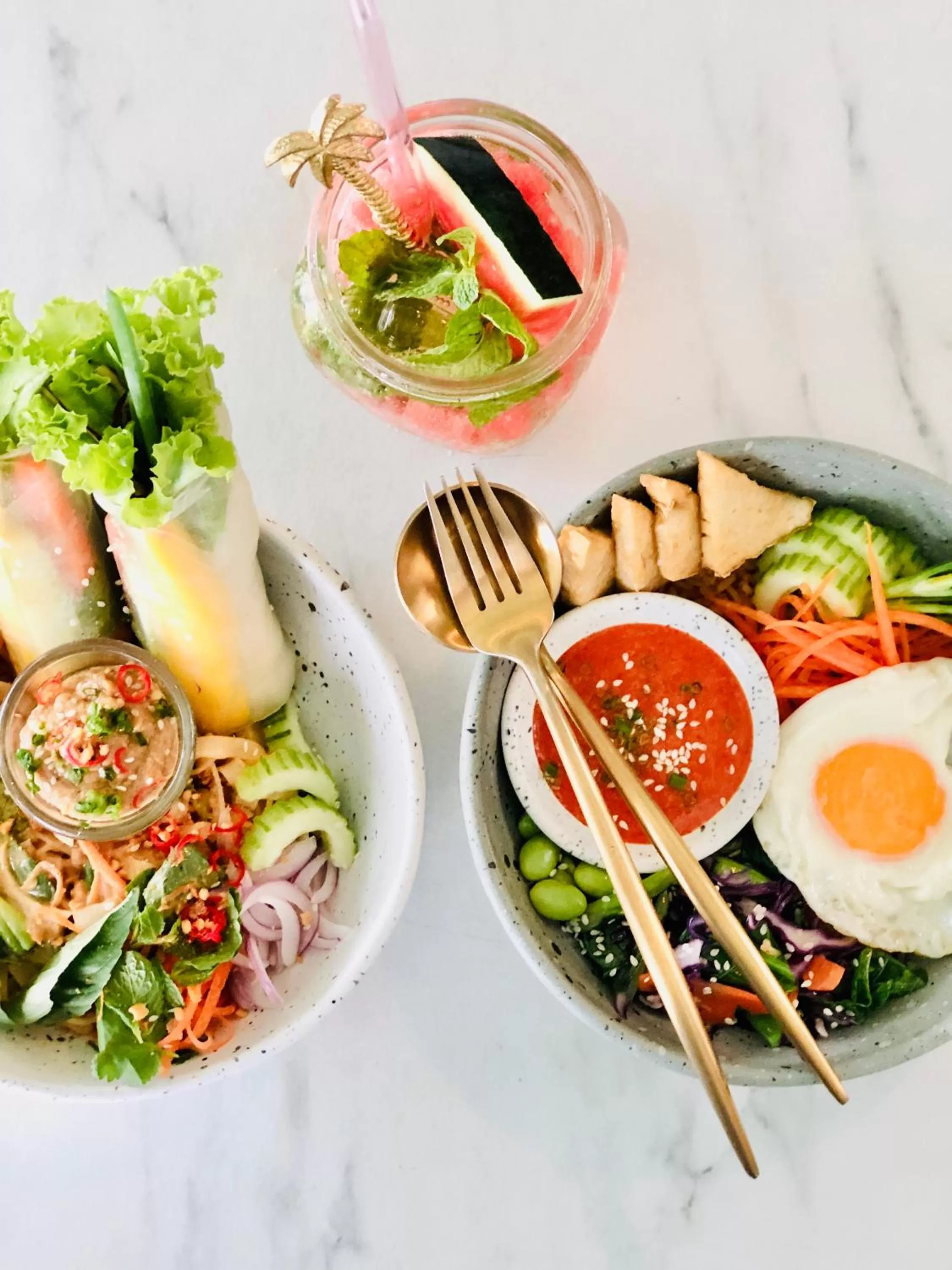 Food and drinks in Indie Beach Bungalows