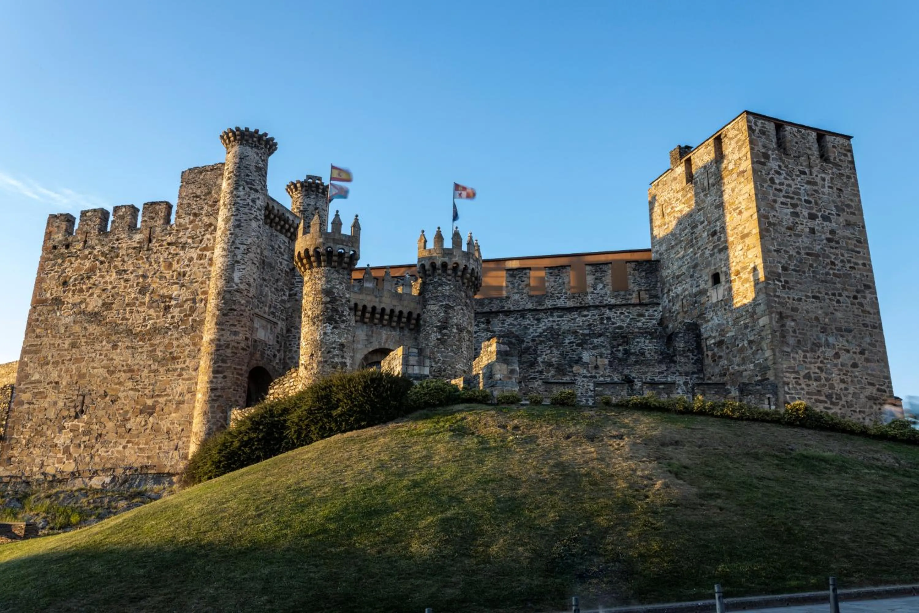 Nearby landmark in Hotel Aroi Bierzo Plaza