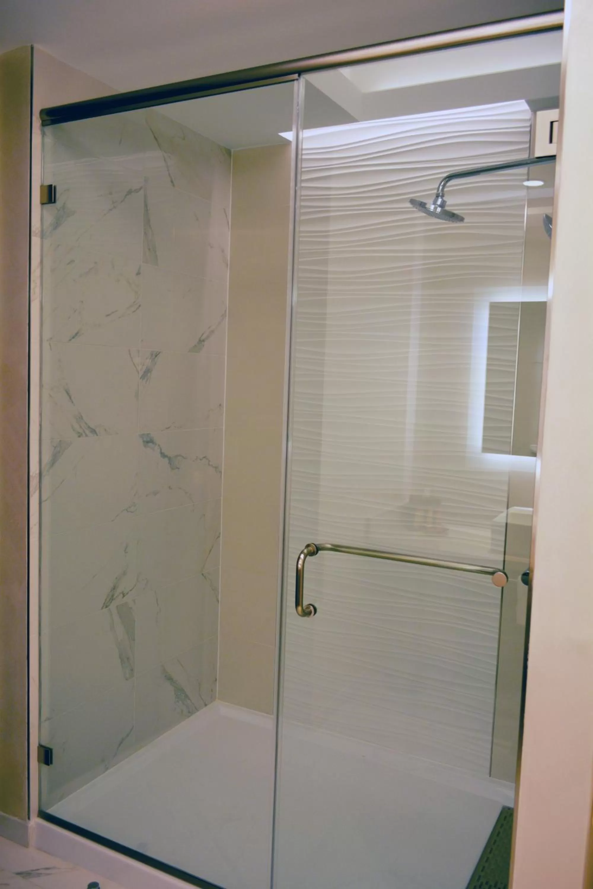 Shower in Scarlet Pearl Casino Resort