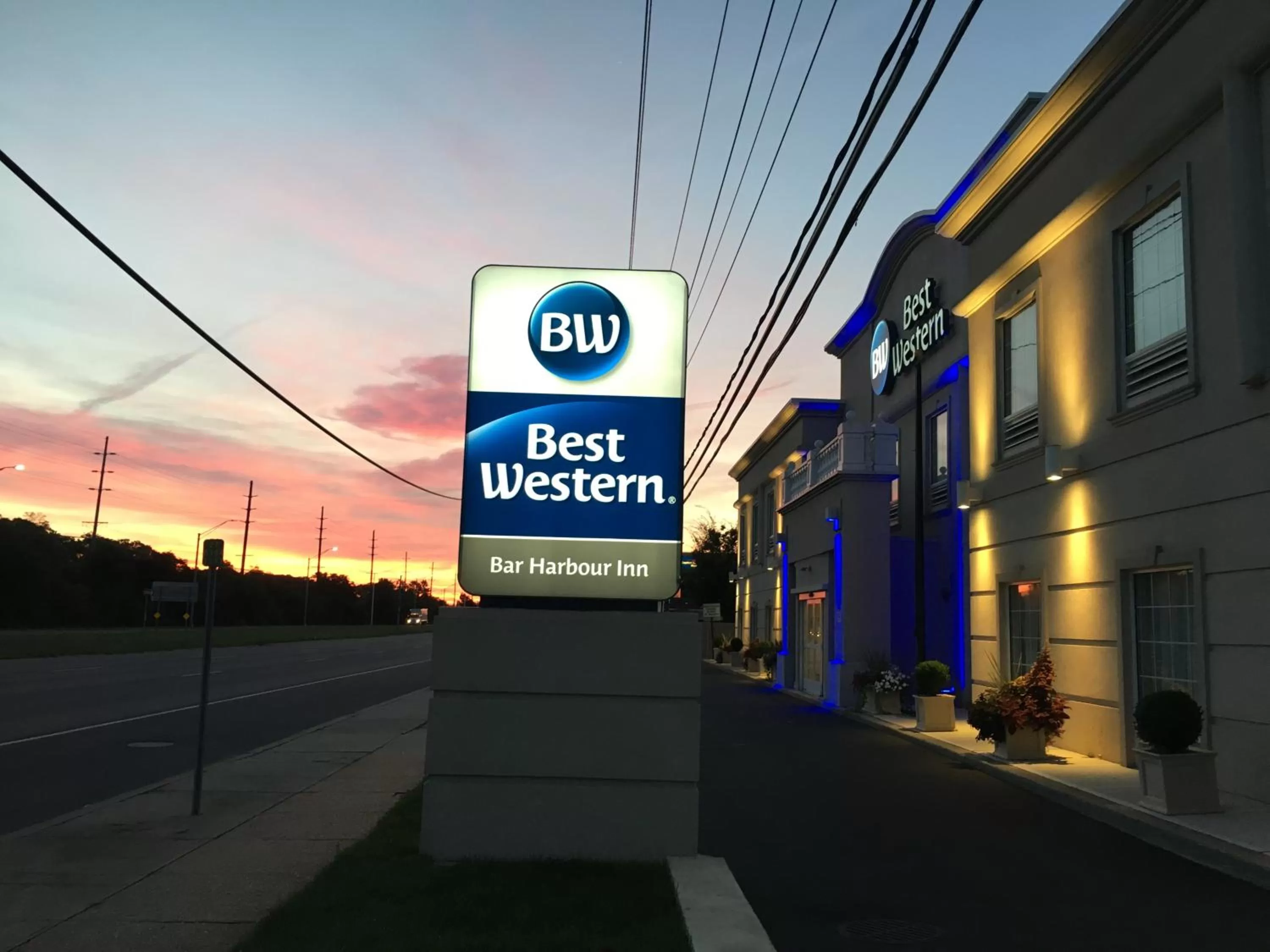 Property building in Best Western Bar Harbour Inn