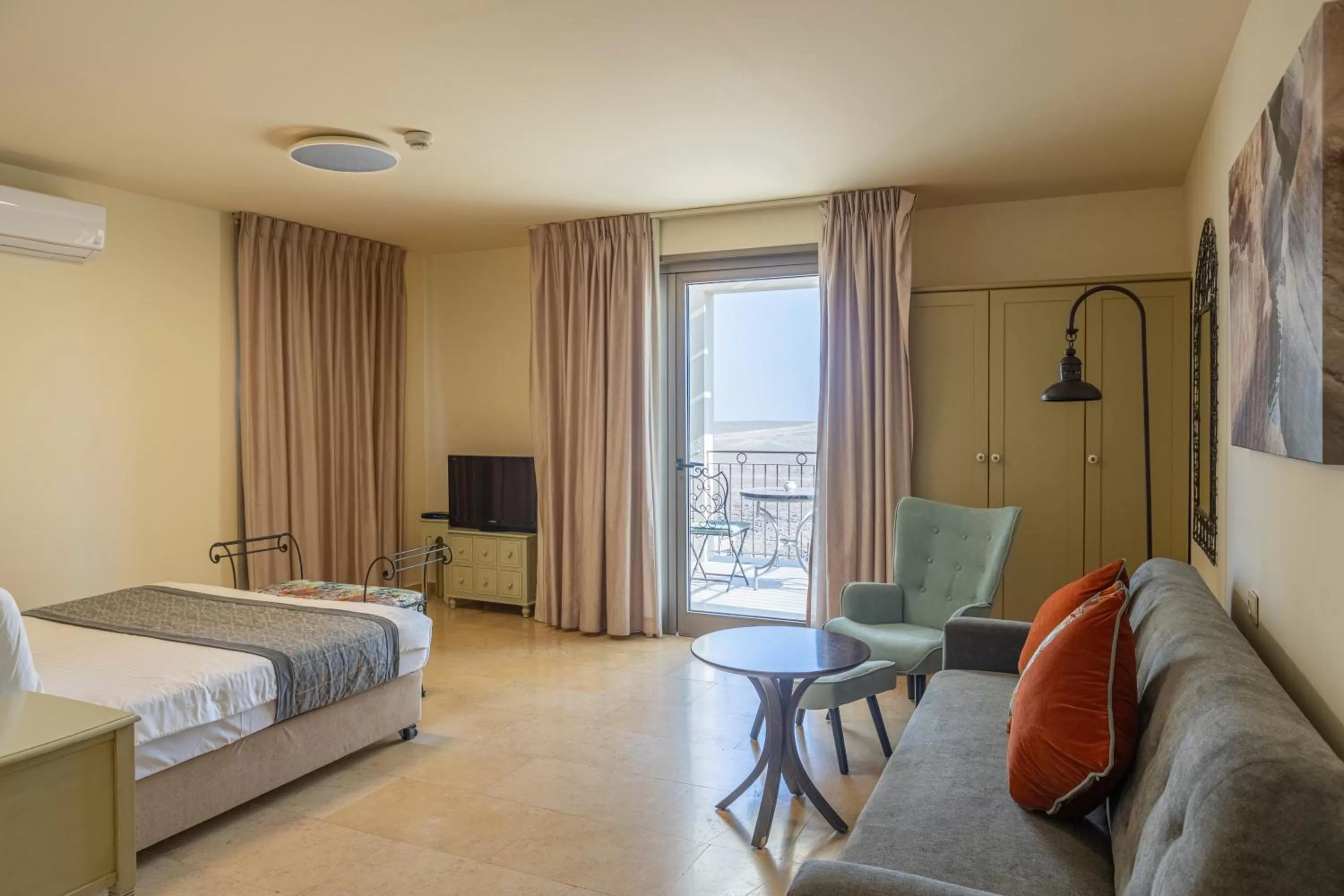 Bed in Yehelim Boutique Hotel