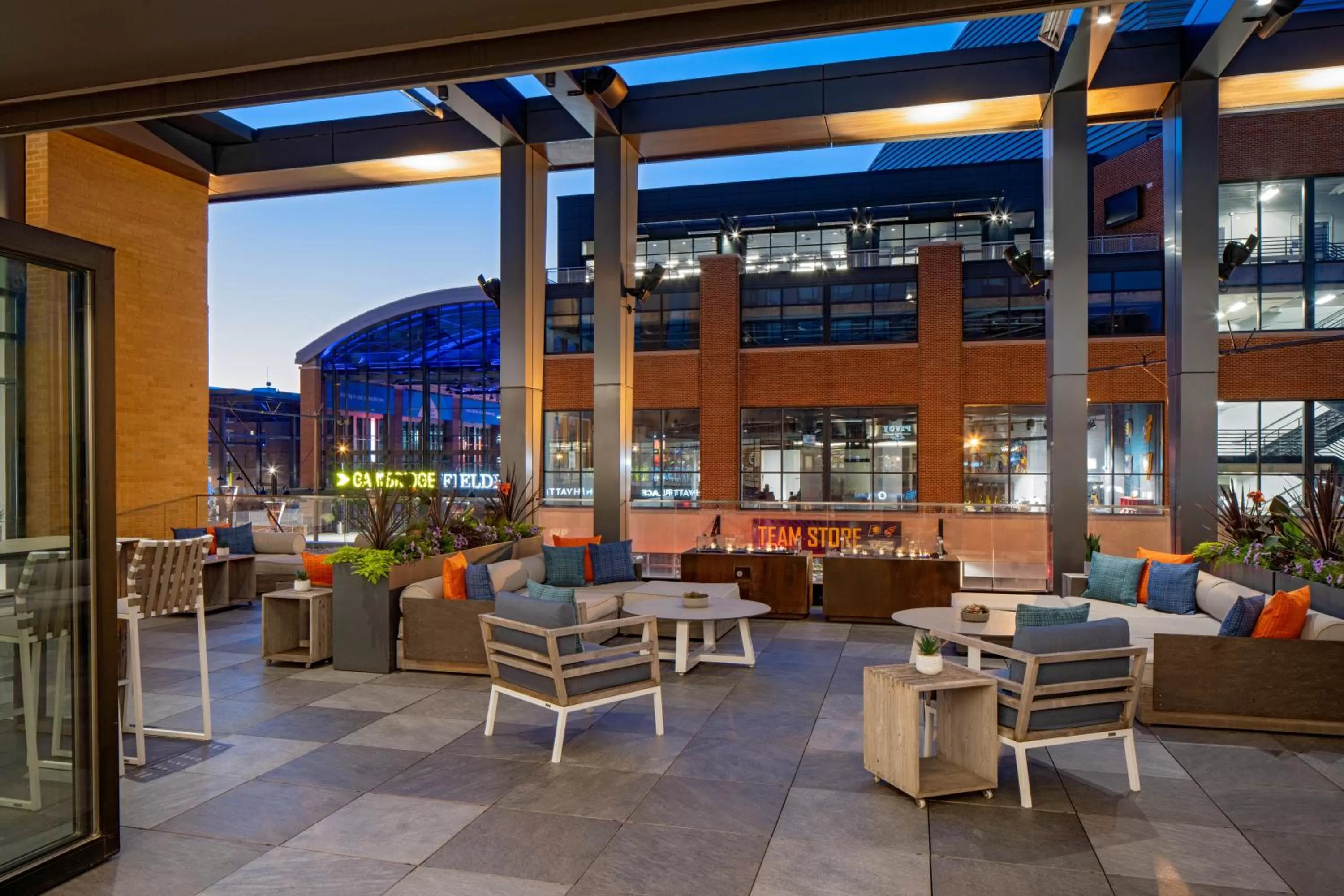 Restaurant/places to eat in Hyatt House Indianapolis Downtown