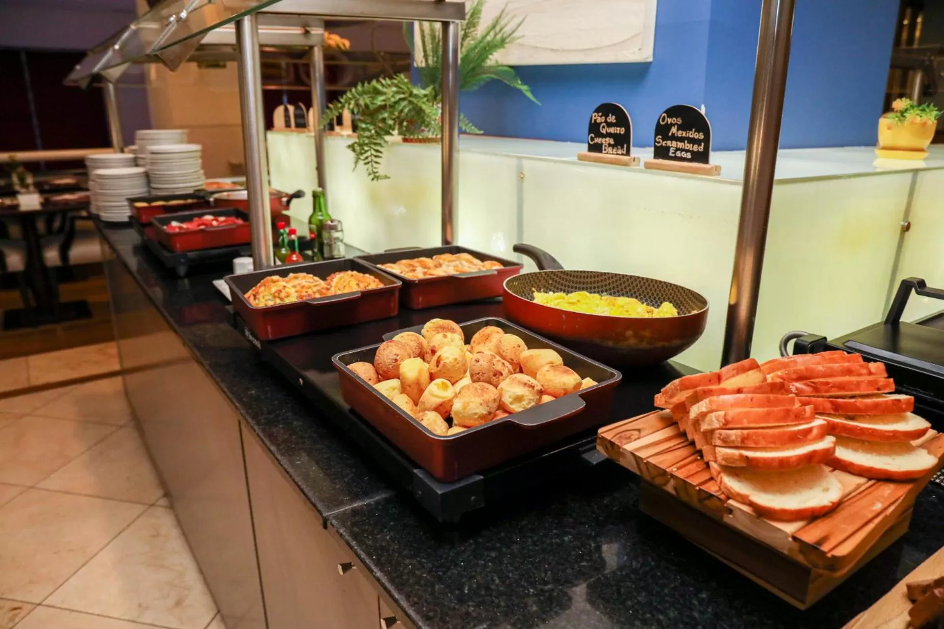 Restaurant/places to eat in Pestana Curitiba