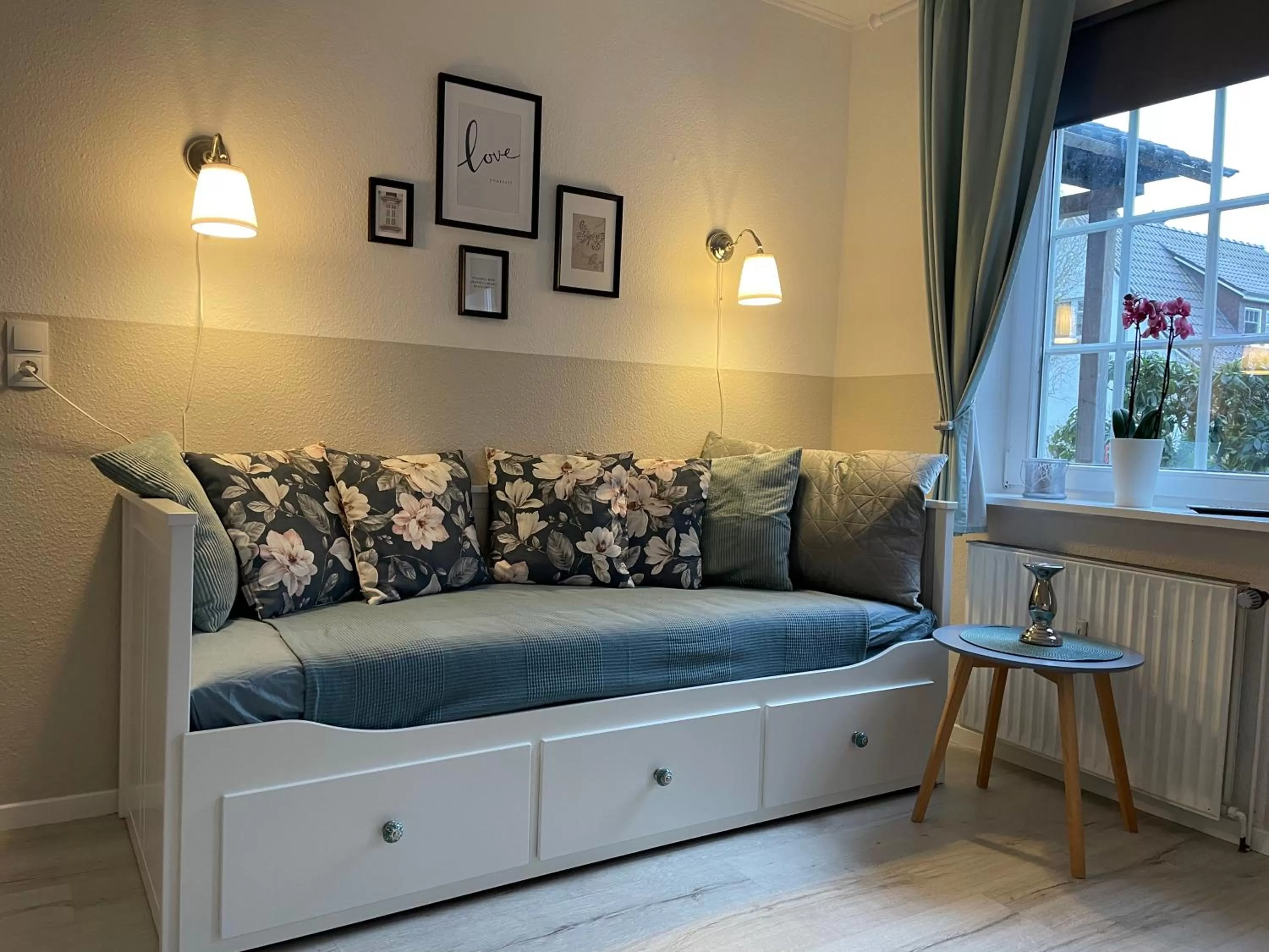 Seating area in B&B Worpsweder Blick