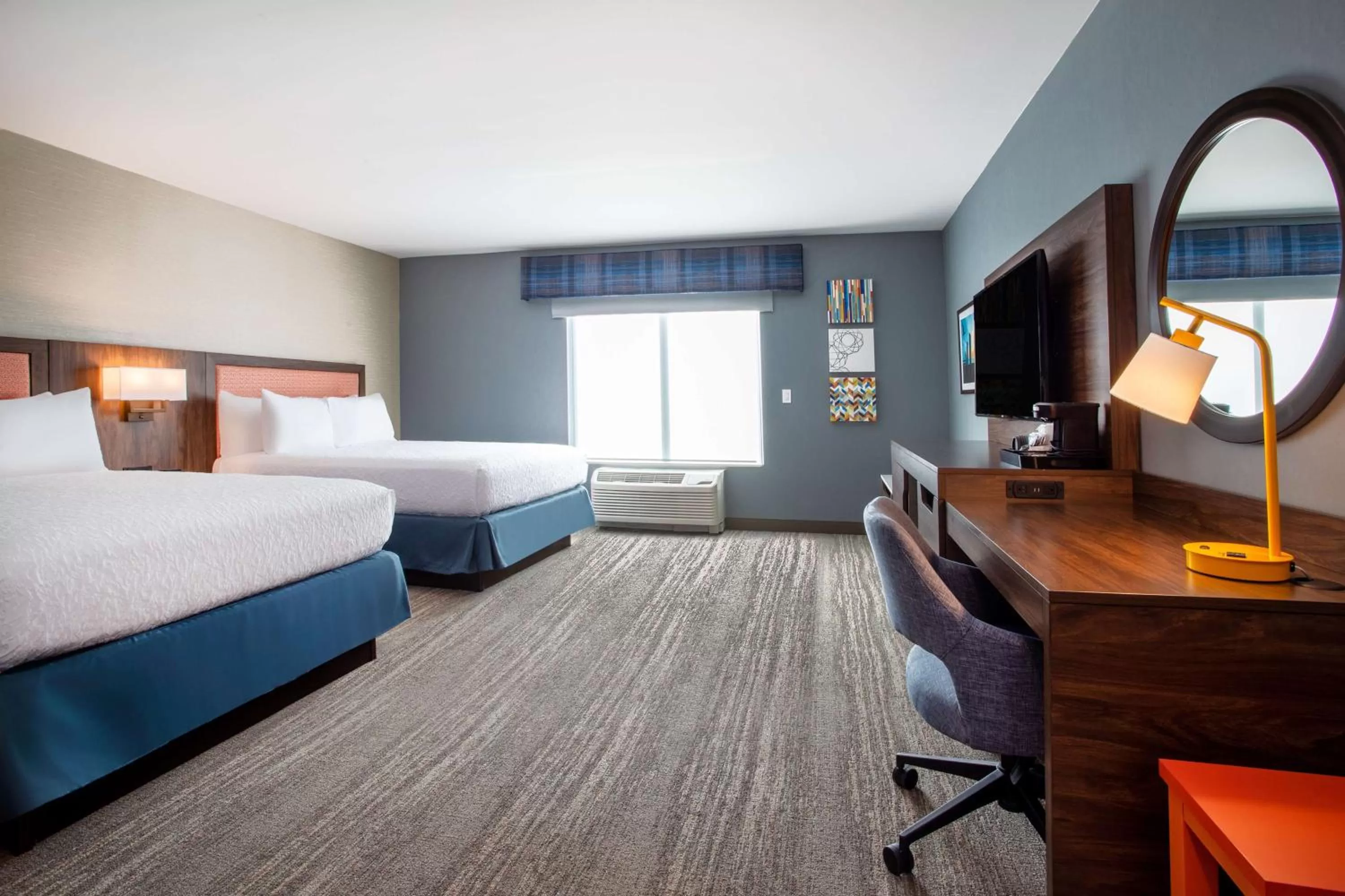 Bedroom, Bed in Hampton Inn & Suites North Port, Fl