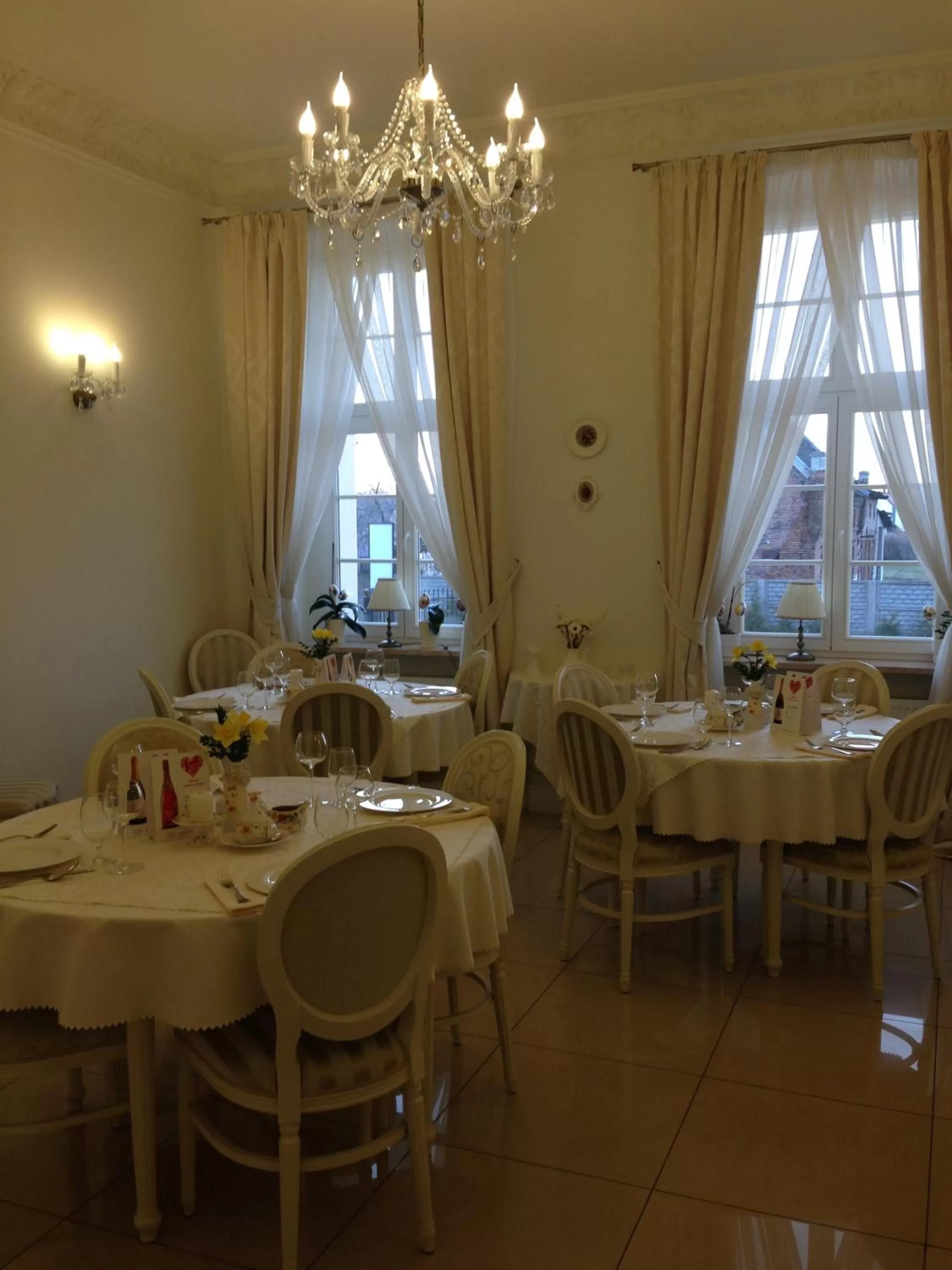 Restaurant/places to eat in Hotel SPA Akacjowy Dwór