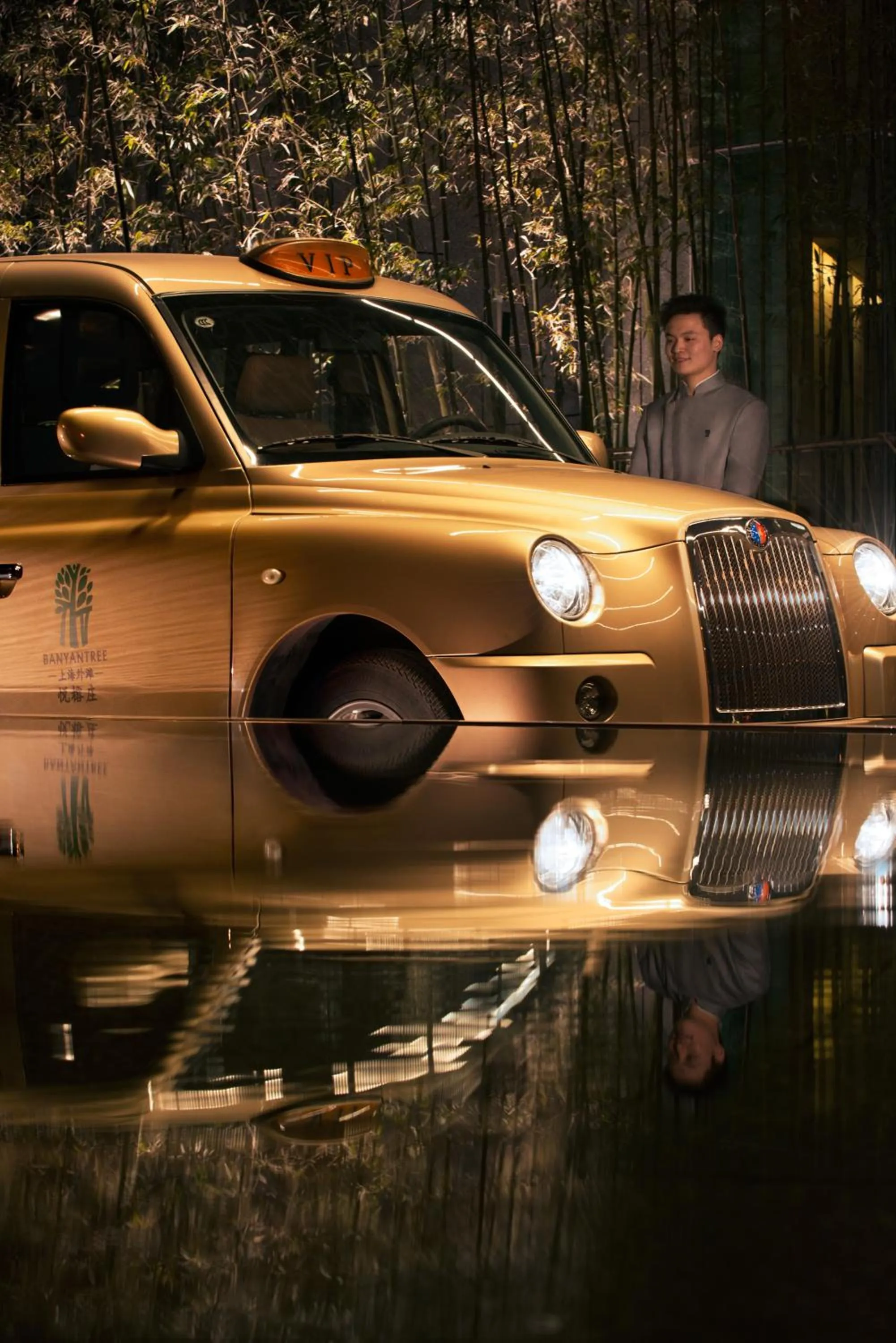 Decorative detail in Banyantree Shanghai On the Bund - Tales rooftop bar boasts a jaw-dropping panoramic vista