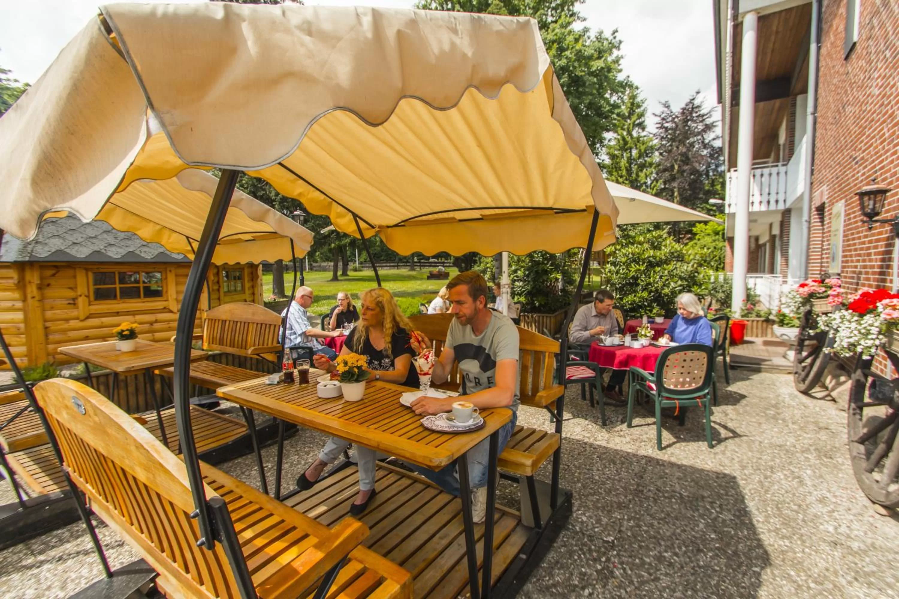 Facade/entrance in Frommanns Landhotel