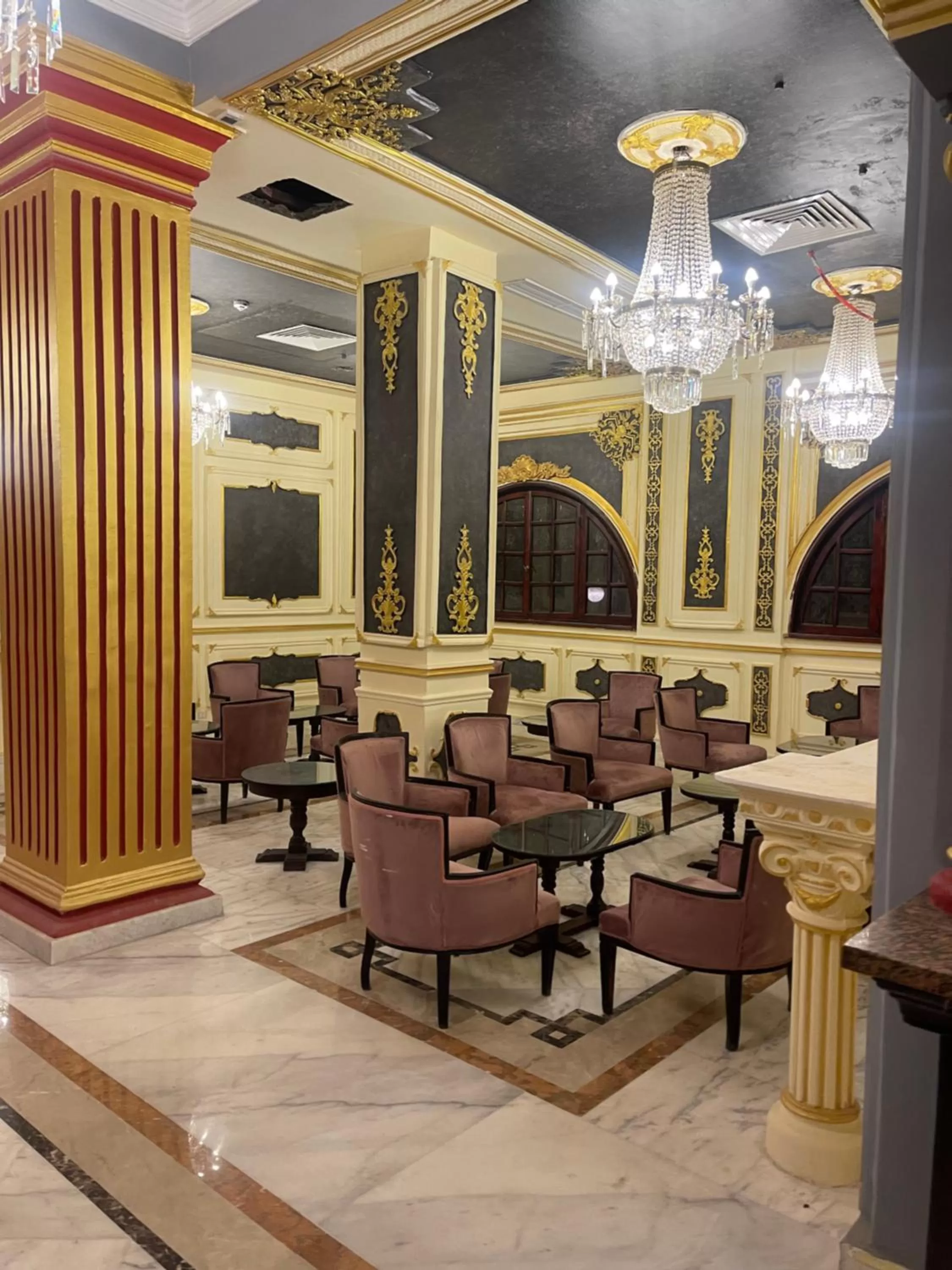 Seating area in Cosmopolitan hotel