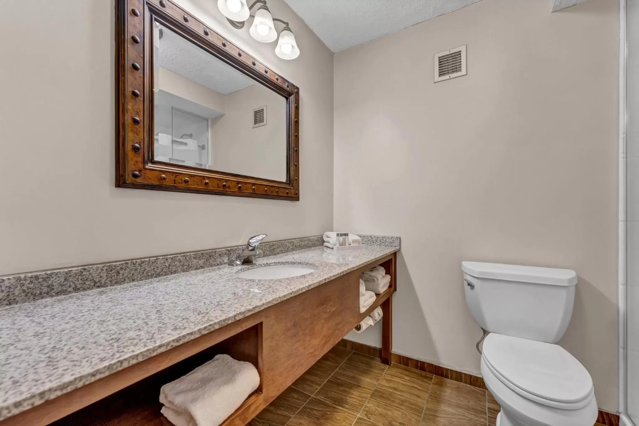 Buffalo Airport Hotel