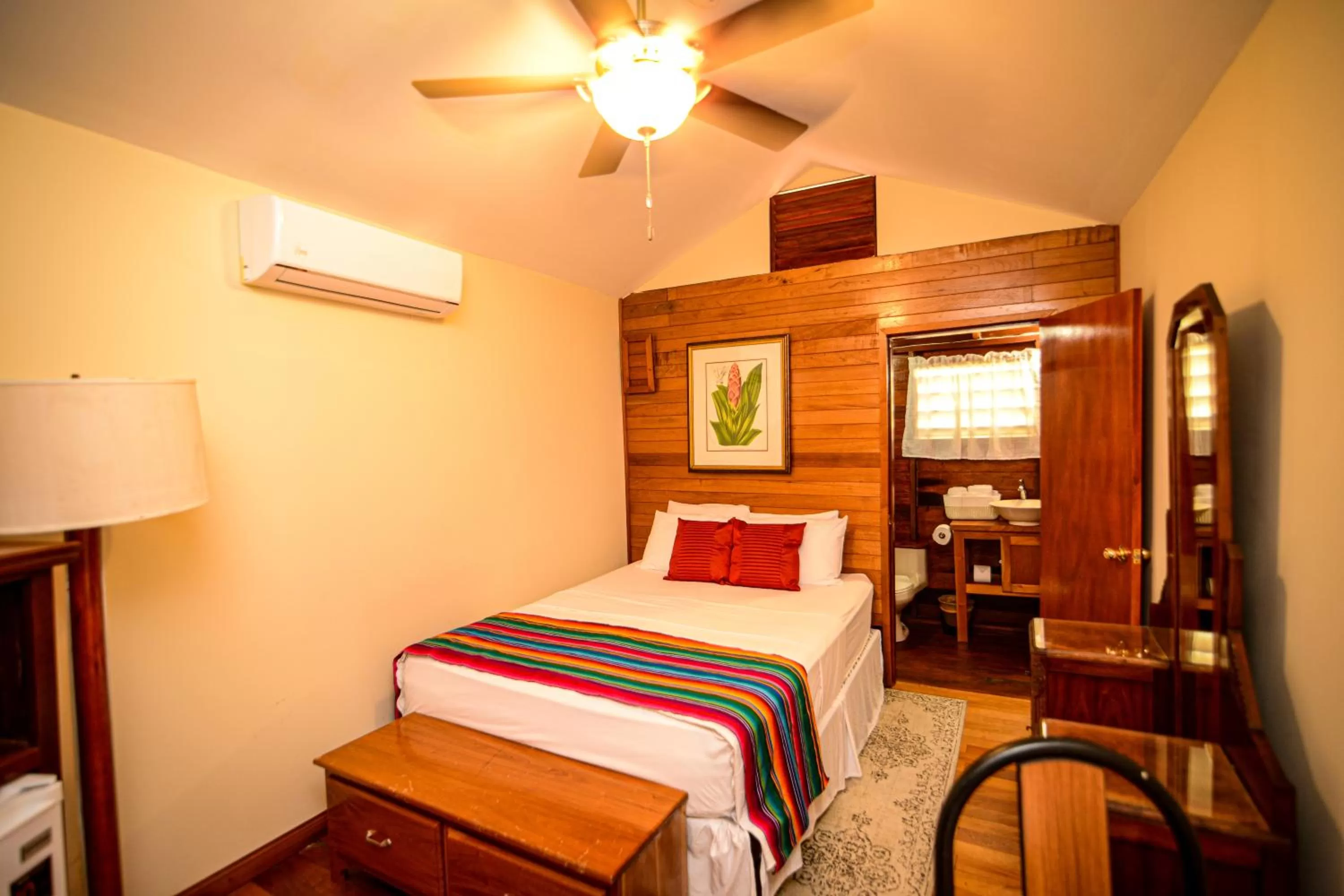 Bed in KikiWitz Resort