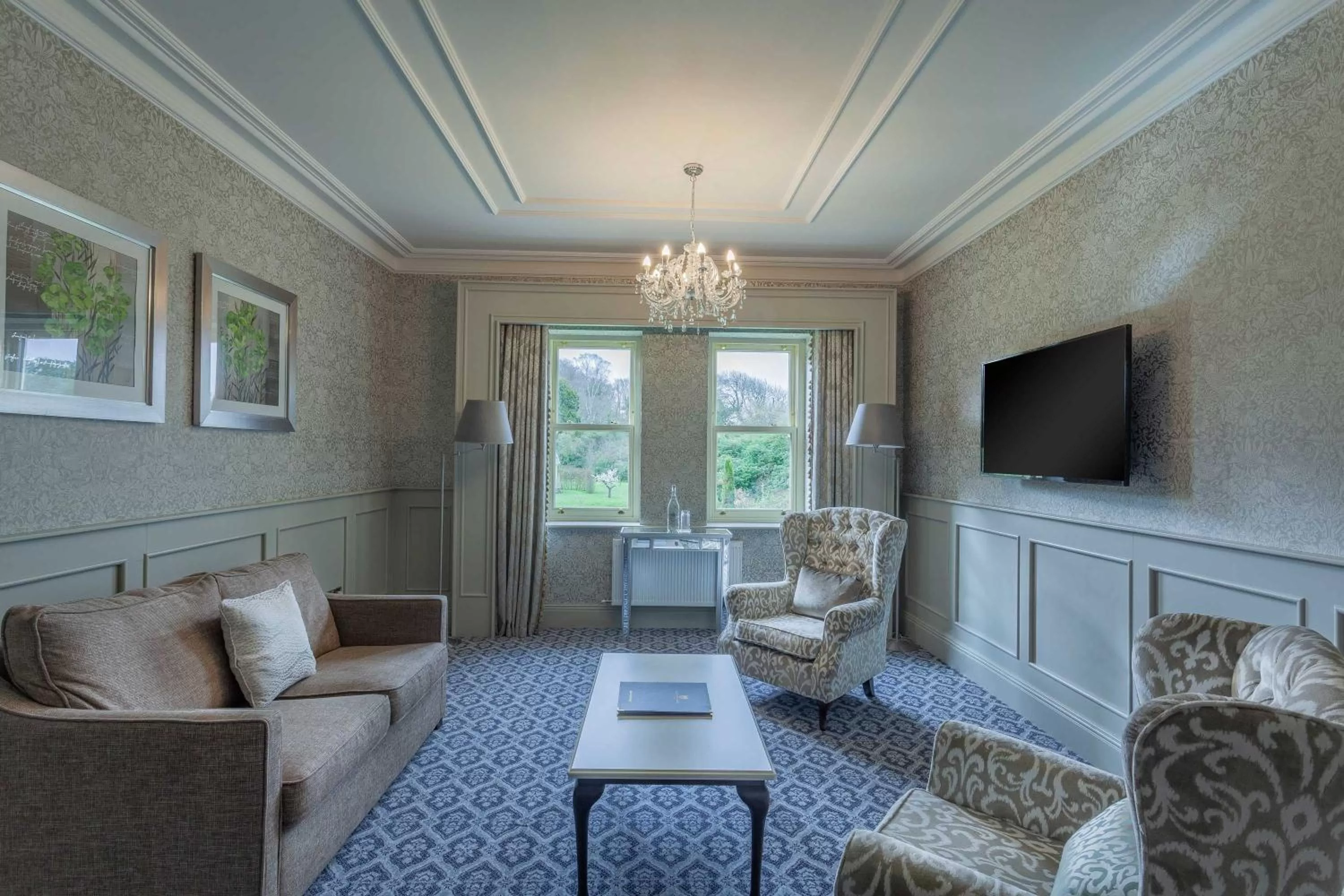 Bedroom in Ballyseede Castle