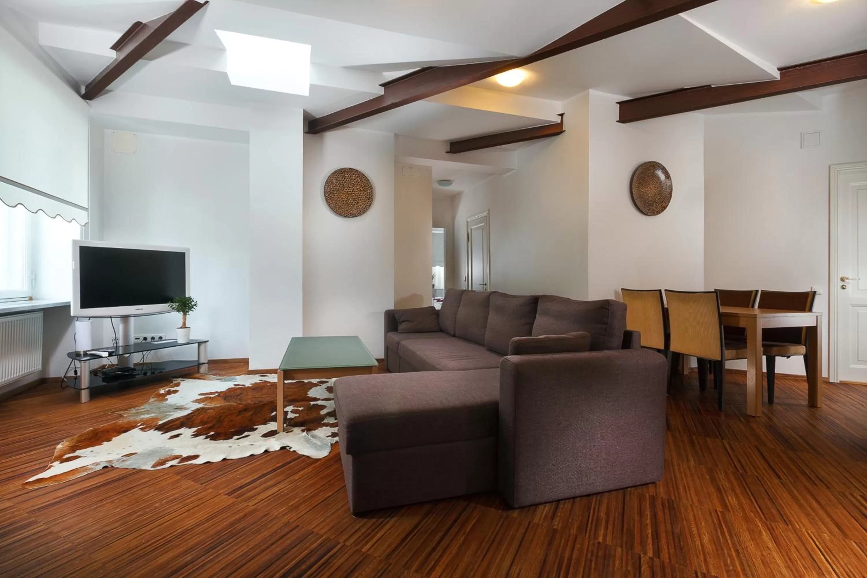 Two-Bedroom Deluxe Apartment with Sauna and Spa Bath in Yoga Residence Apartments