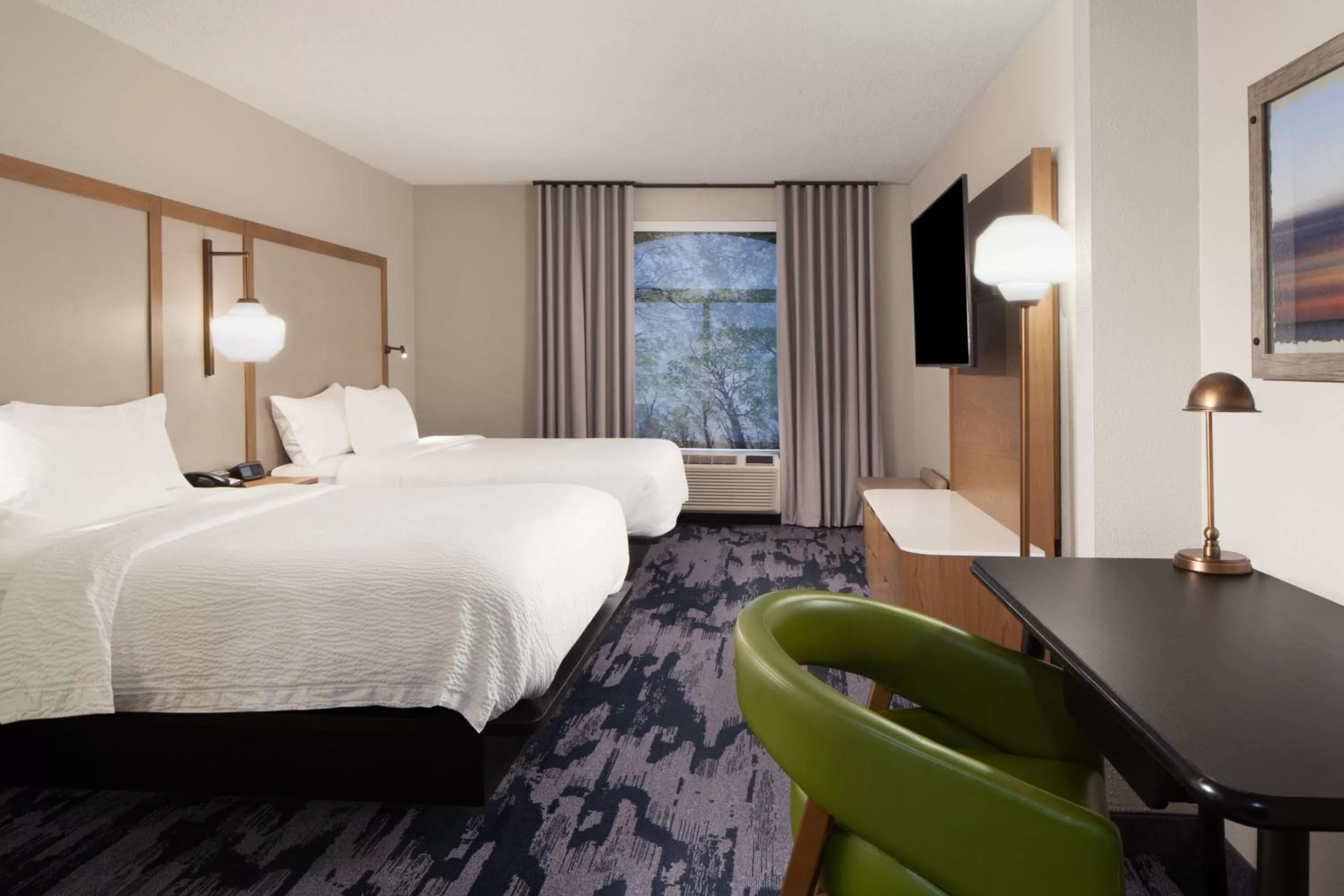 Photo of the whole room, Bed in Fairfield Inn & Suites by Marriott Charleston