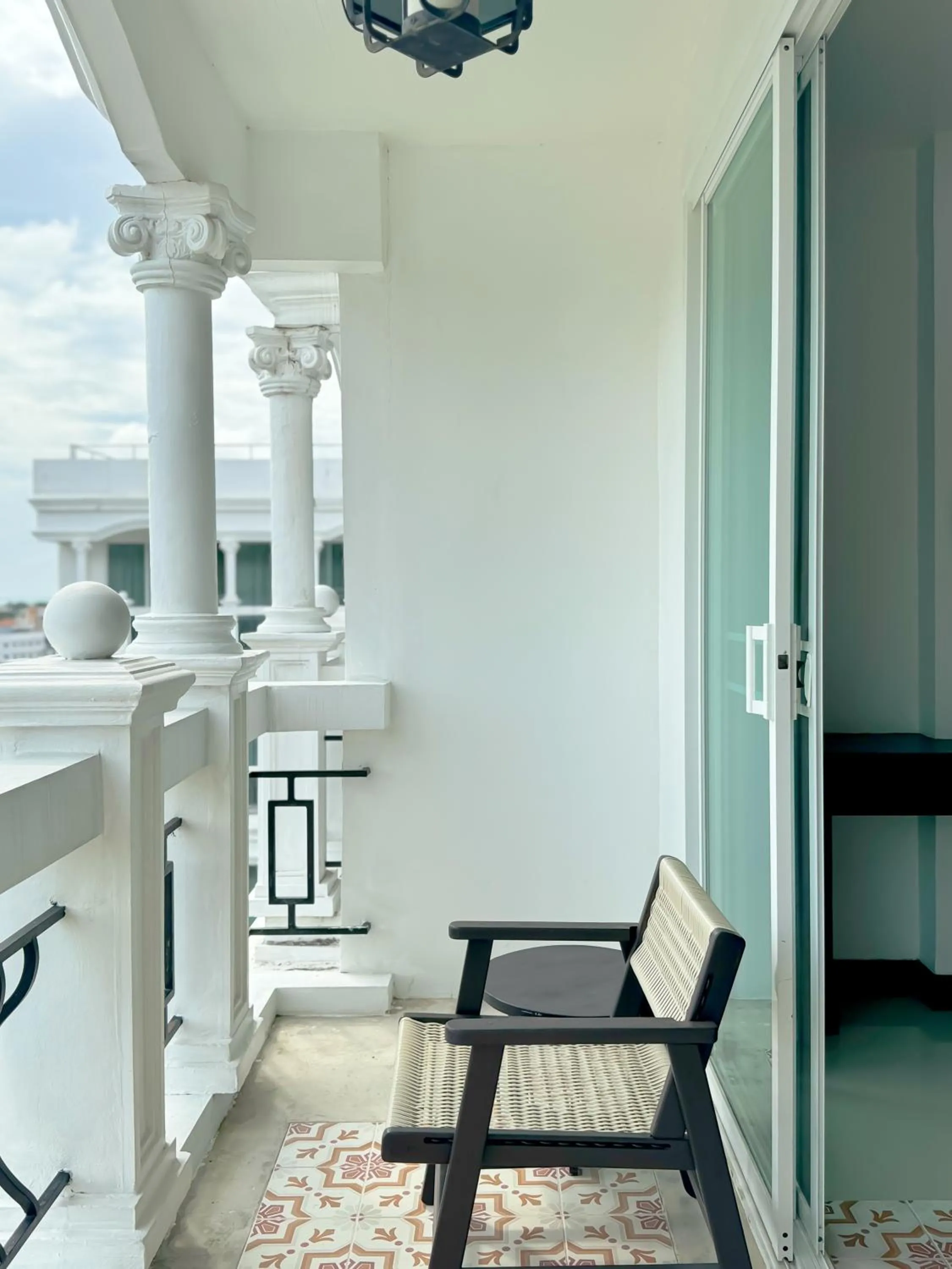 Patio in Grand Supicha City Hotel