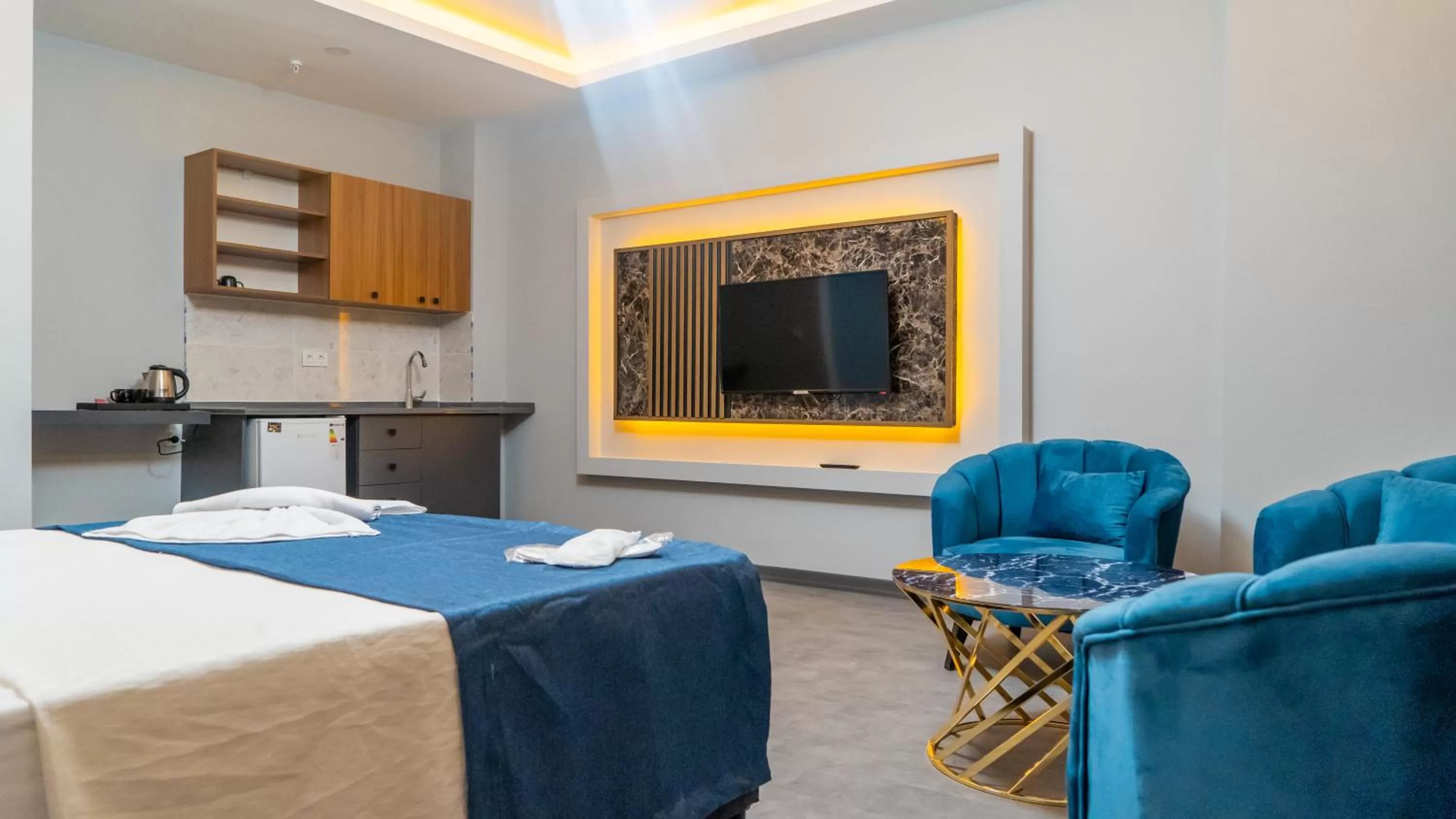 Bed in GRAND MOON HOTEL