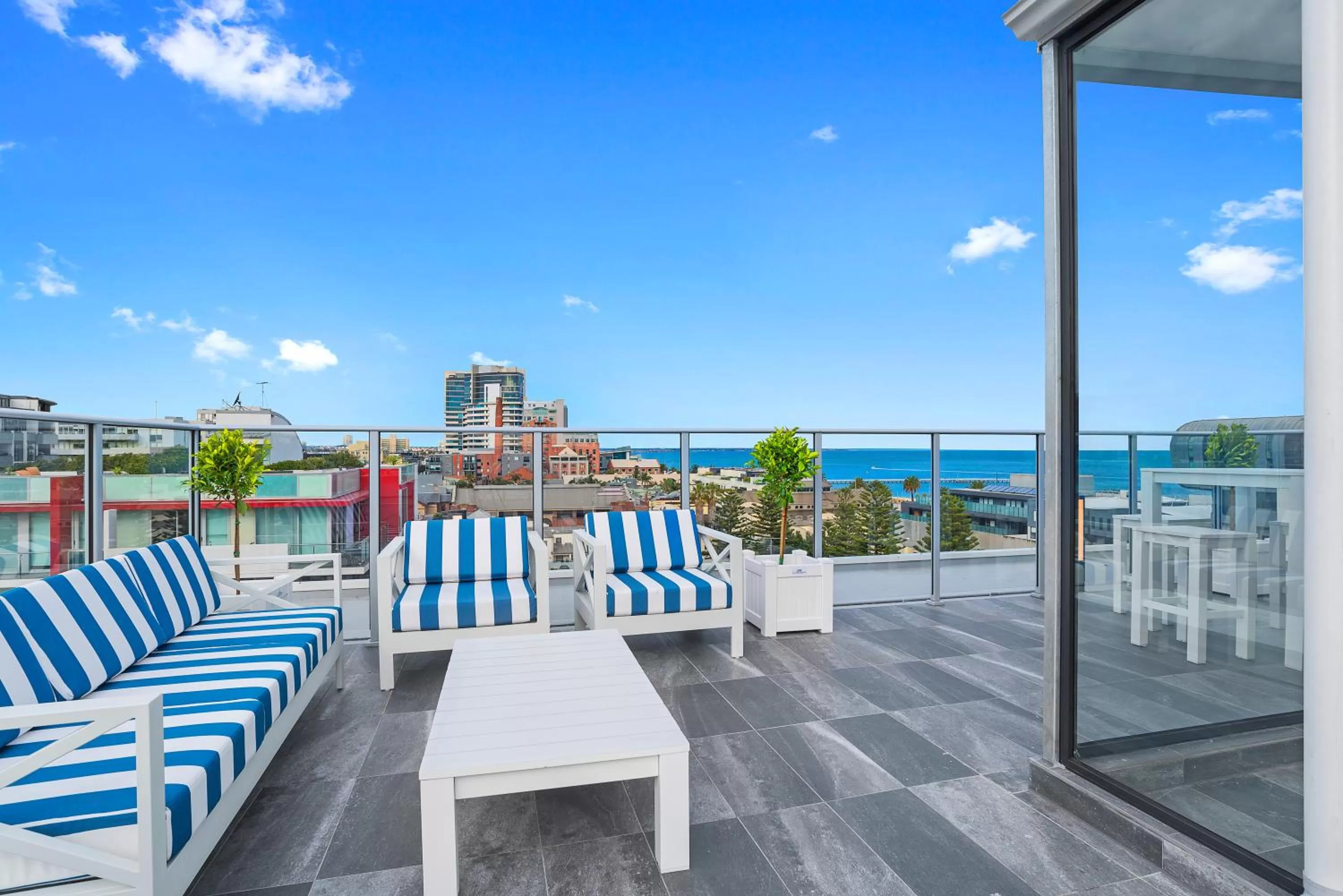 Sea view in The Hamptons Apartments - Port Melbourne