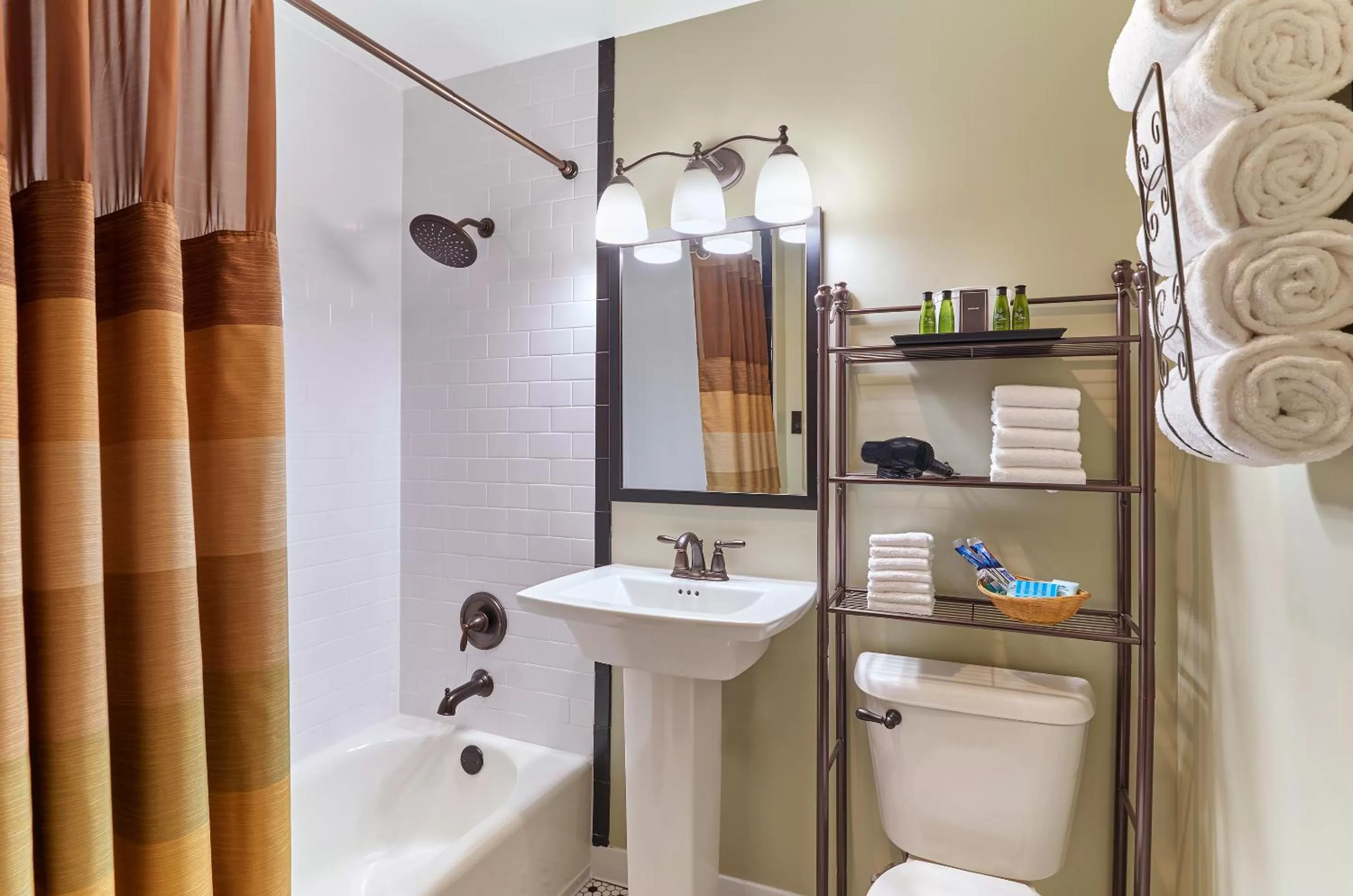 Bathroom in Hotel Apache