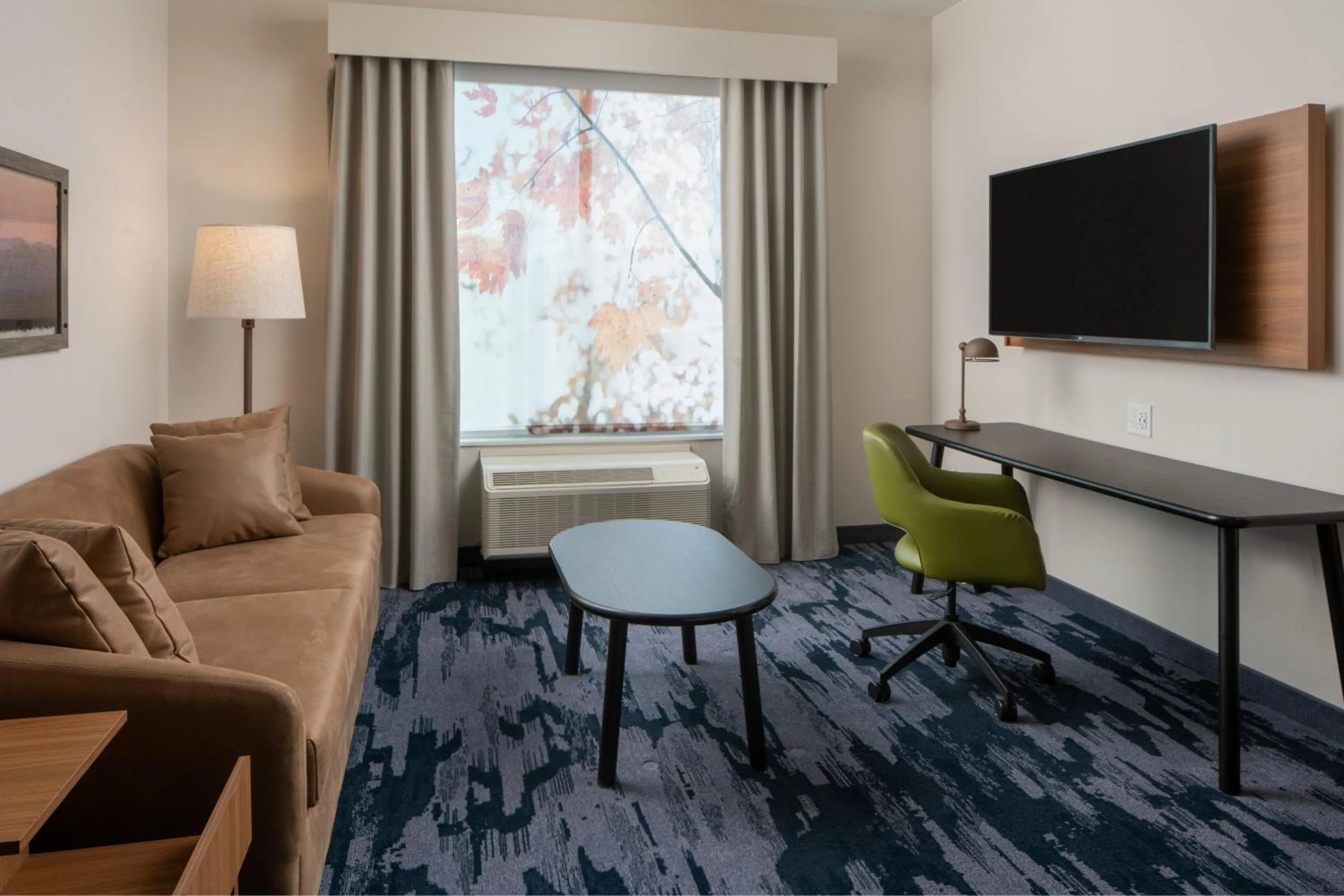 King Studio Suite with Sofa Bed and Skyline View in Fairfield by Marriott Inn & Suites Huntsville Redstone Gateway