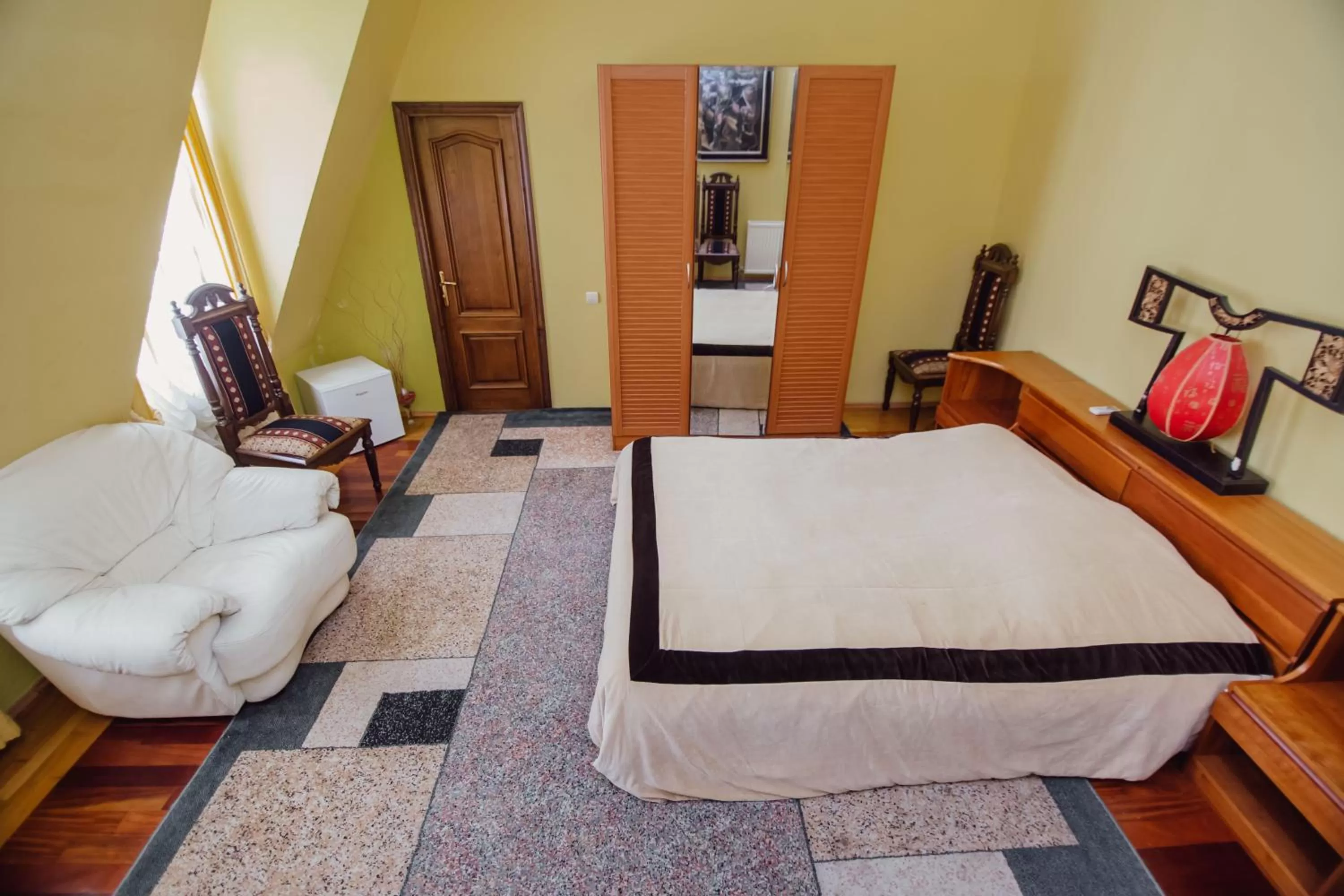 Bed in Hotel Queen-Batumi