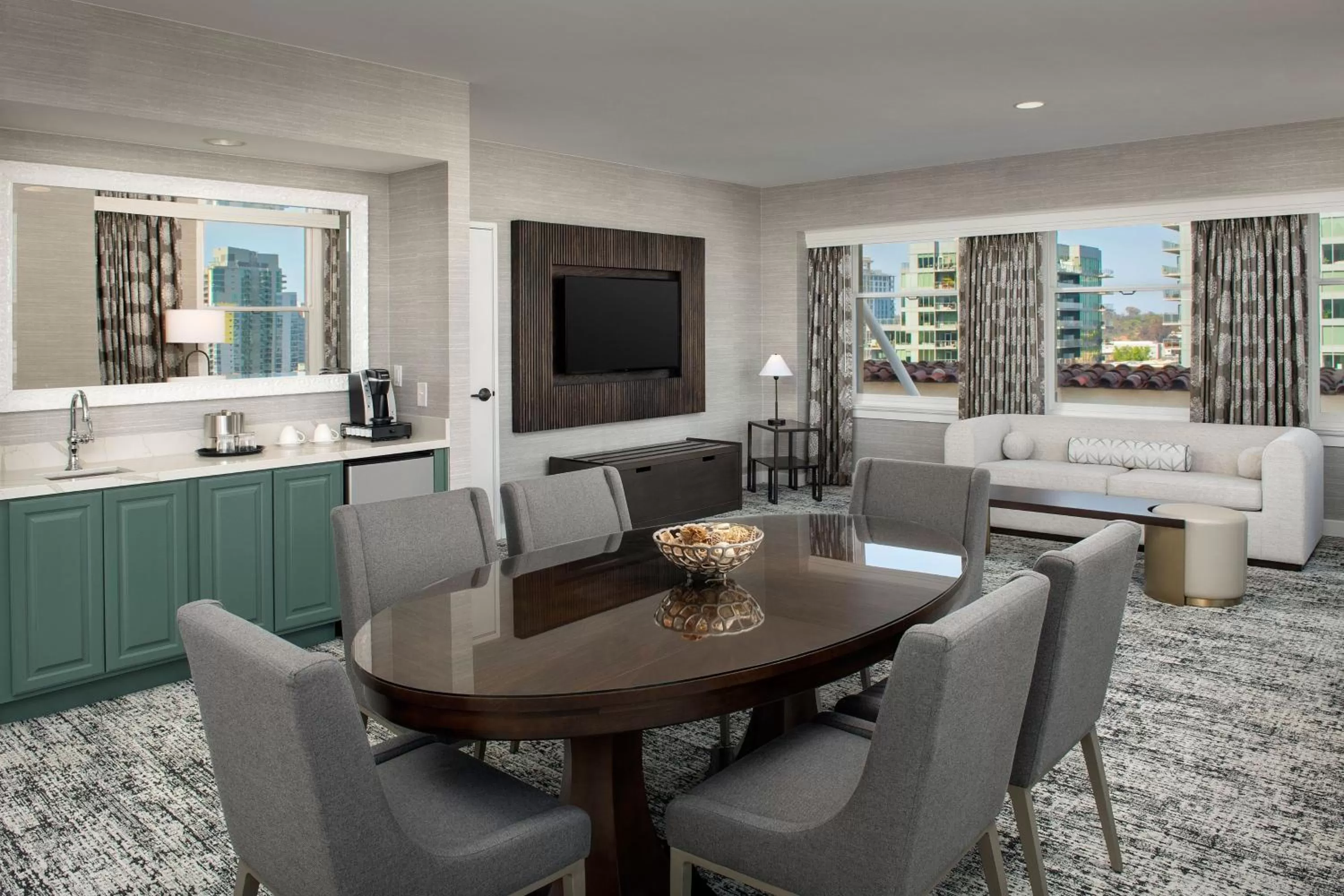 Photo of the whole room in Courtyard by Marriott San Diego Downtown