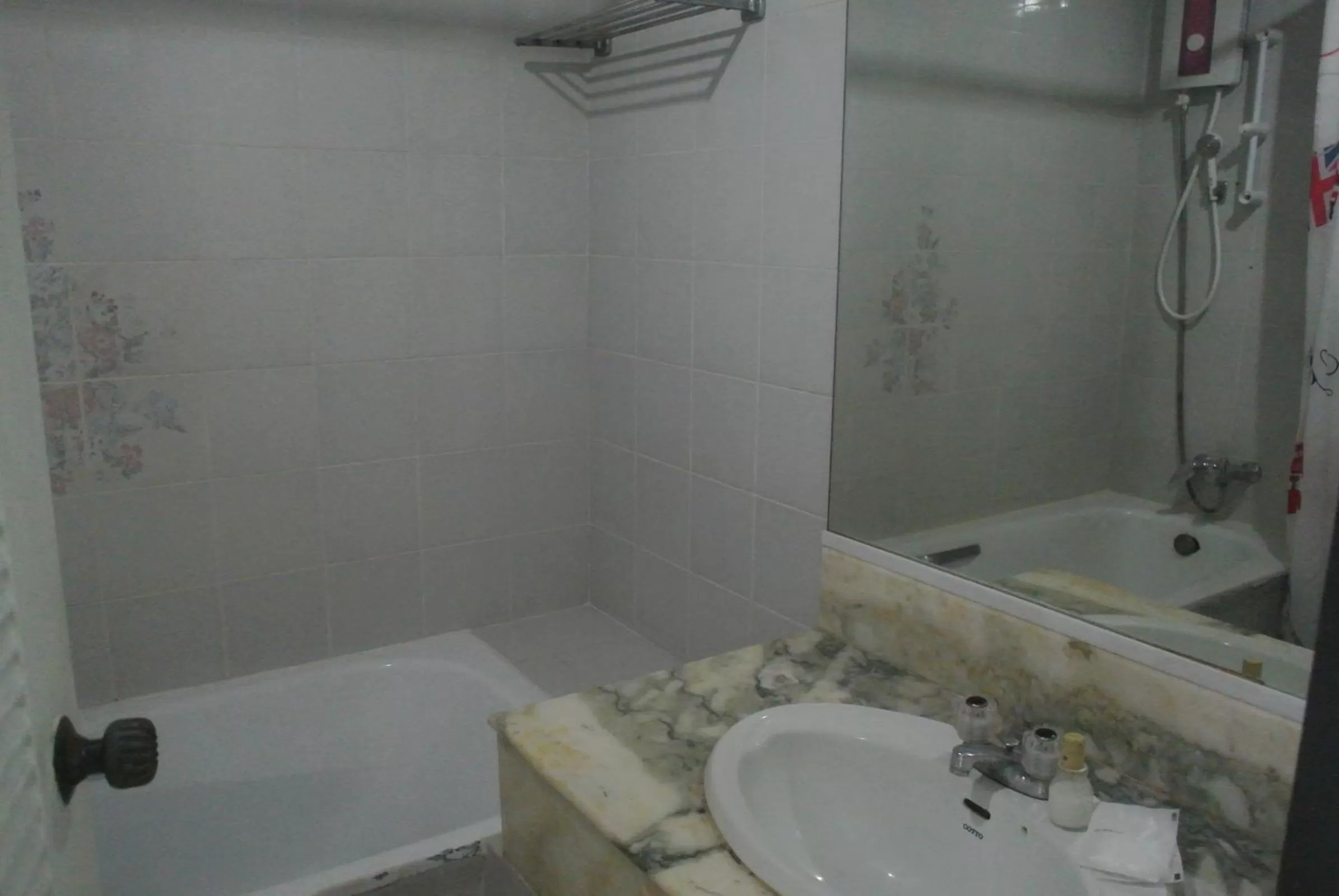 Bathroom in Oriental Smile Hotel