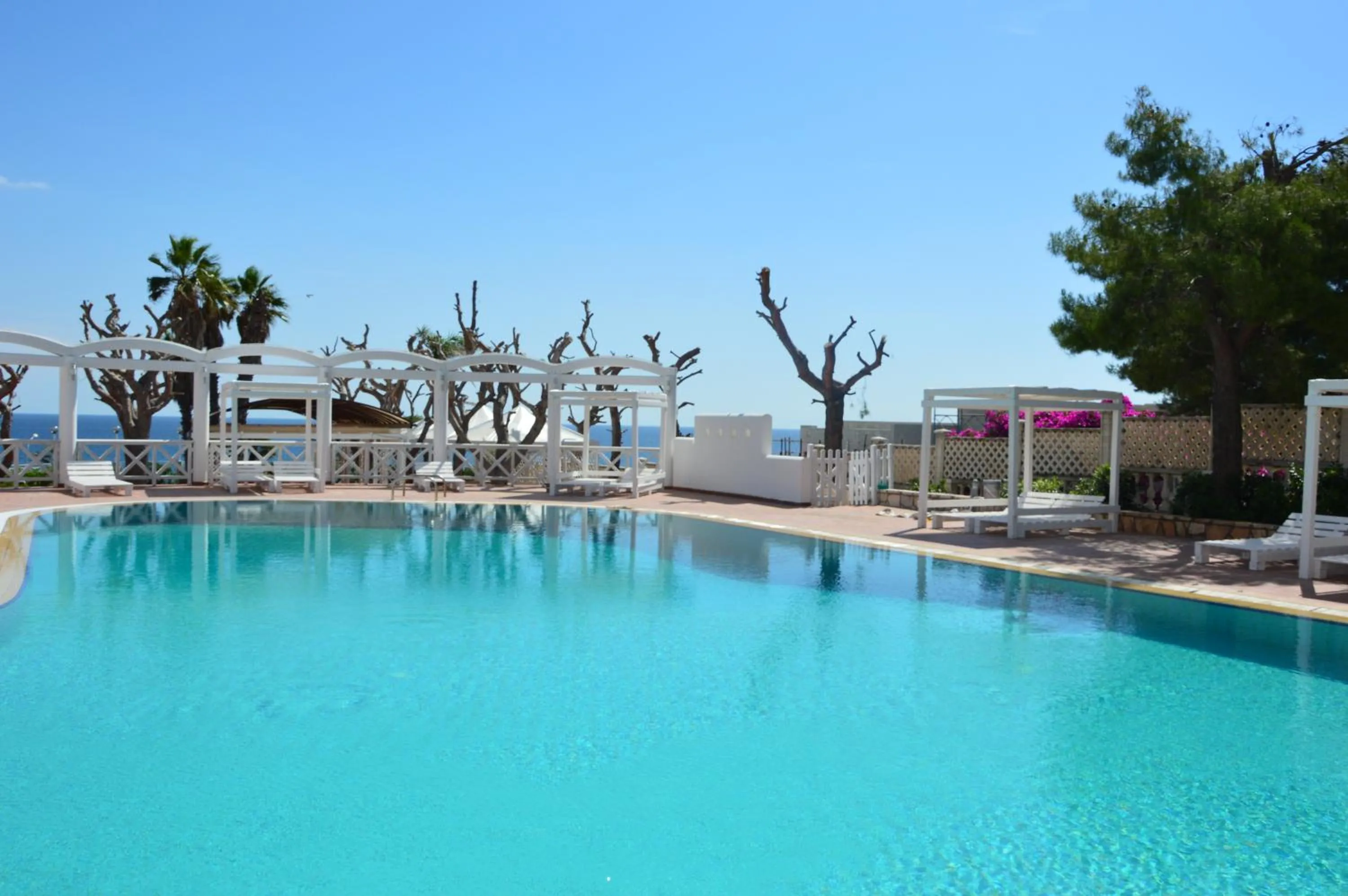 Swimming pool in Hotel Residence La Corvetta