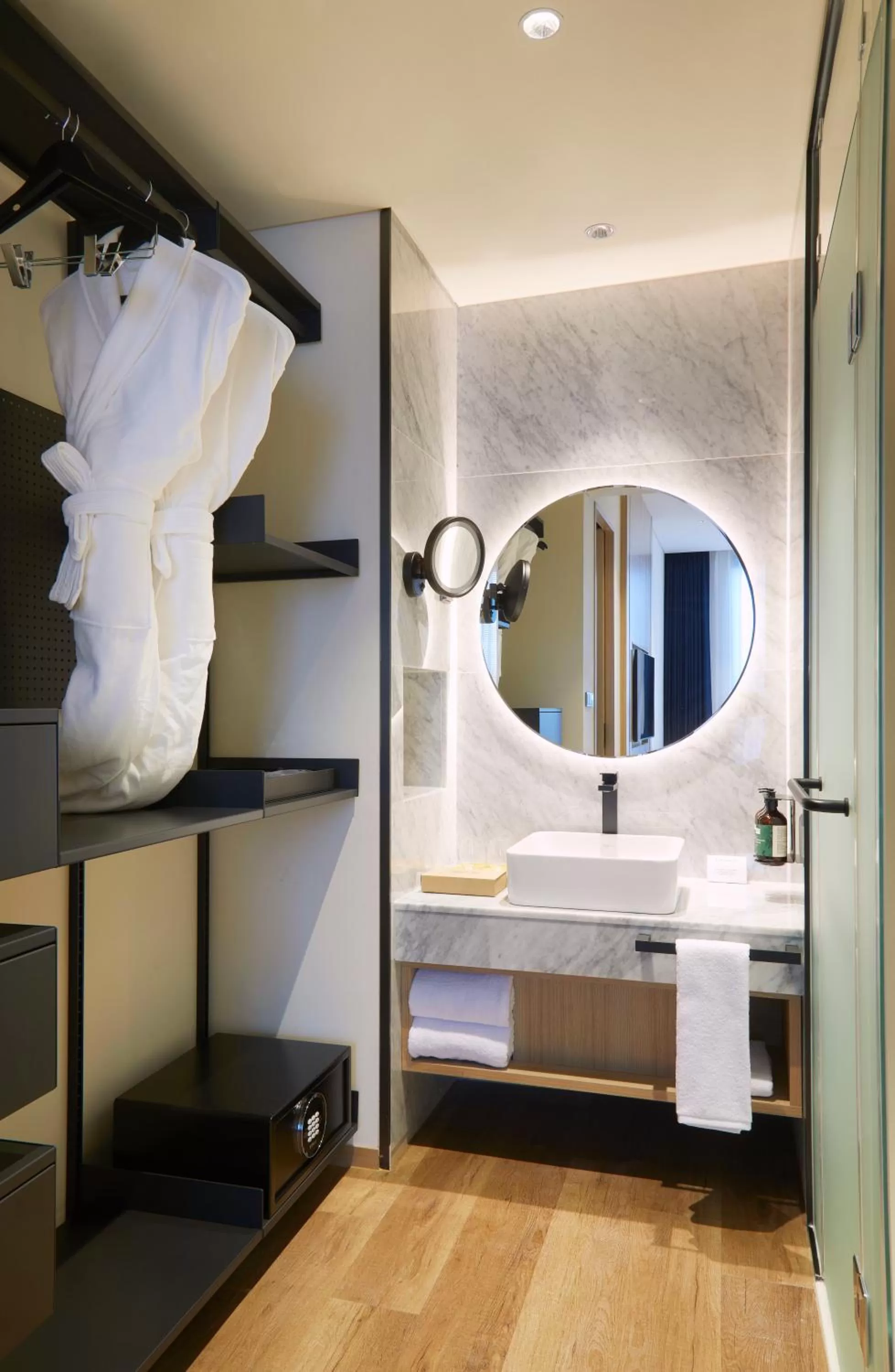 Bathroom in voco Seoul Gangnam by IHG