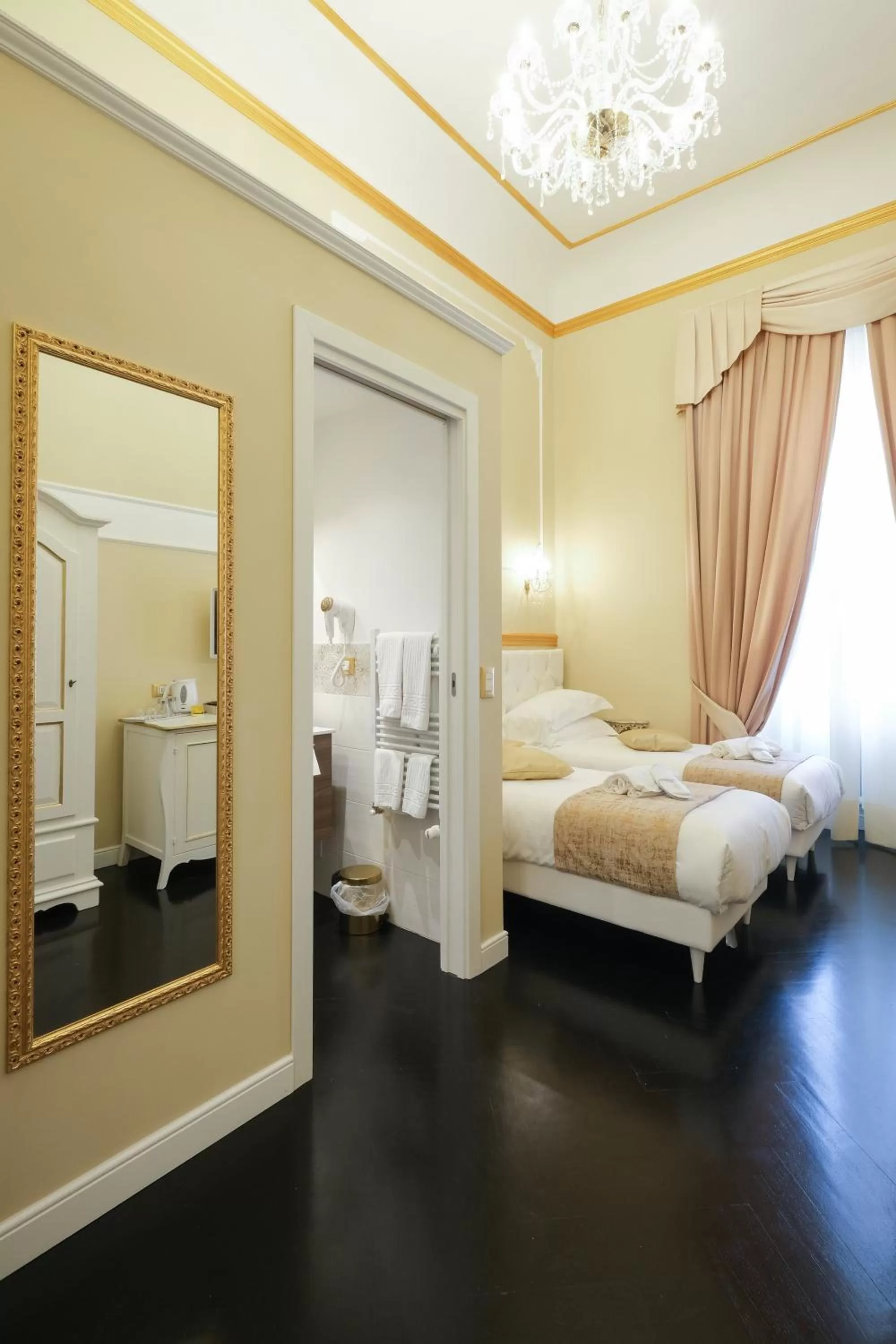 Bedroom, Bed in B&B Kingsman