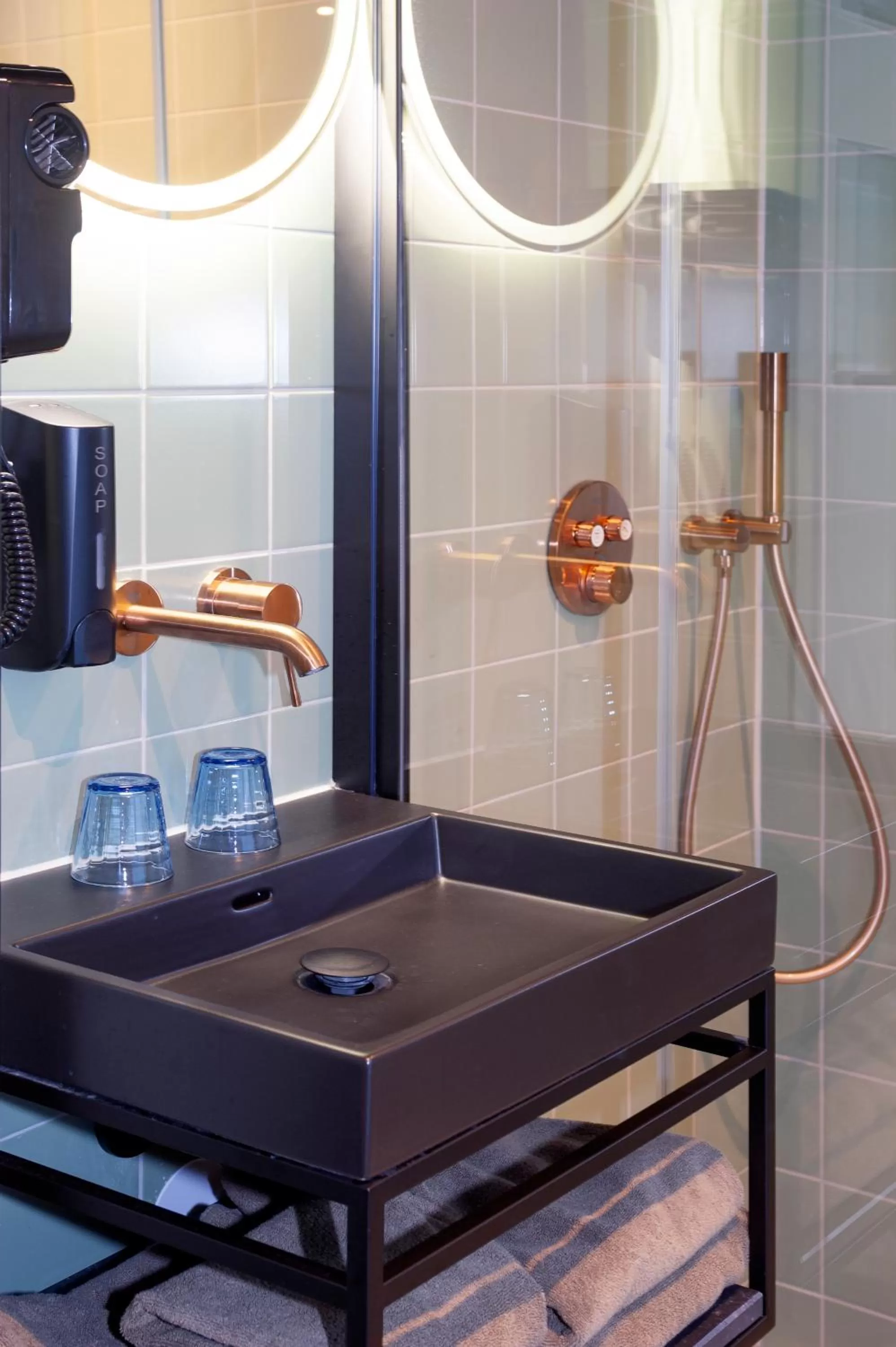 Bathroom in Hotel Nicolaas Witsen