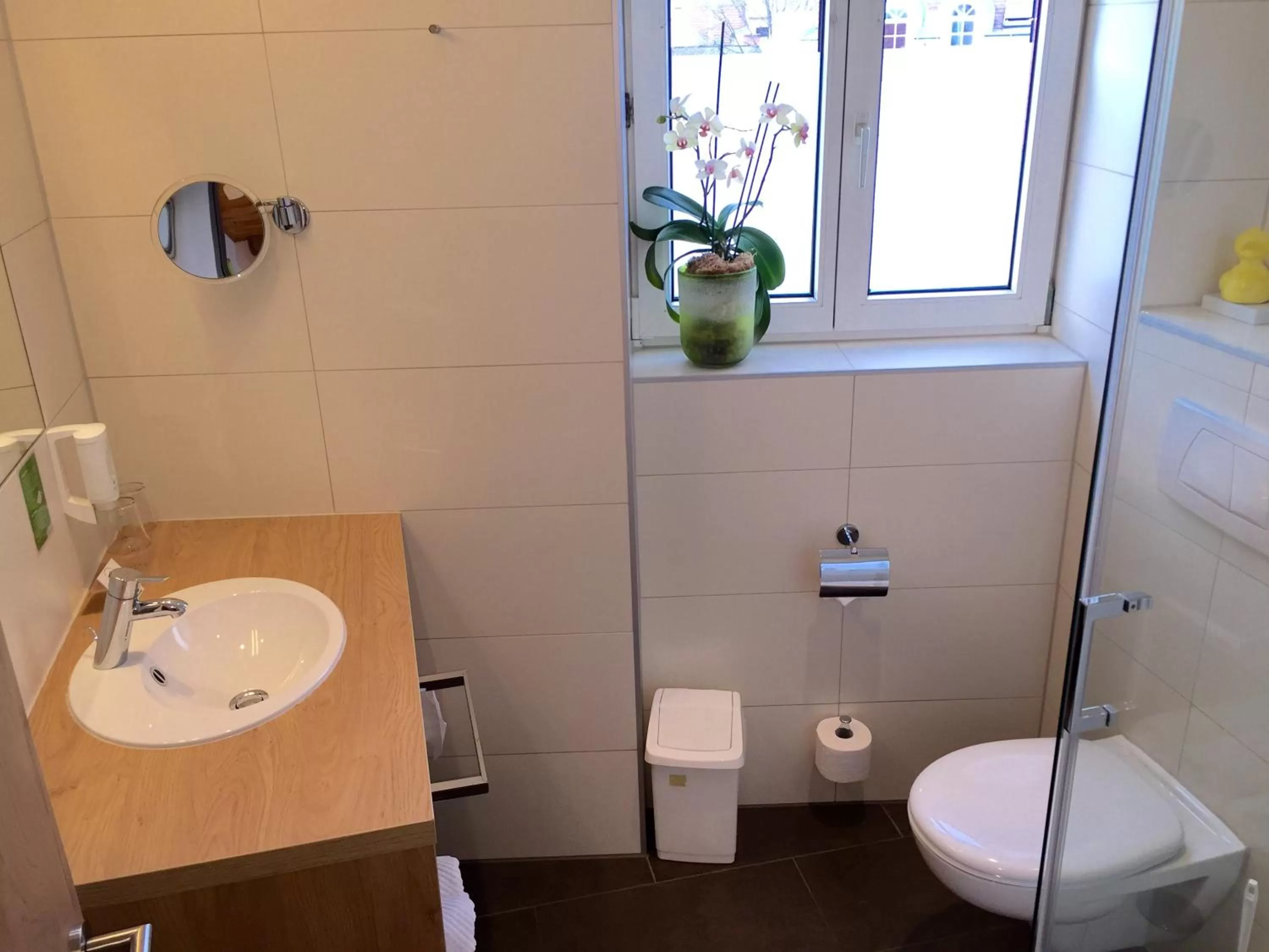 Shower in Hotel Babenbergerhof